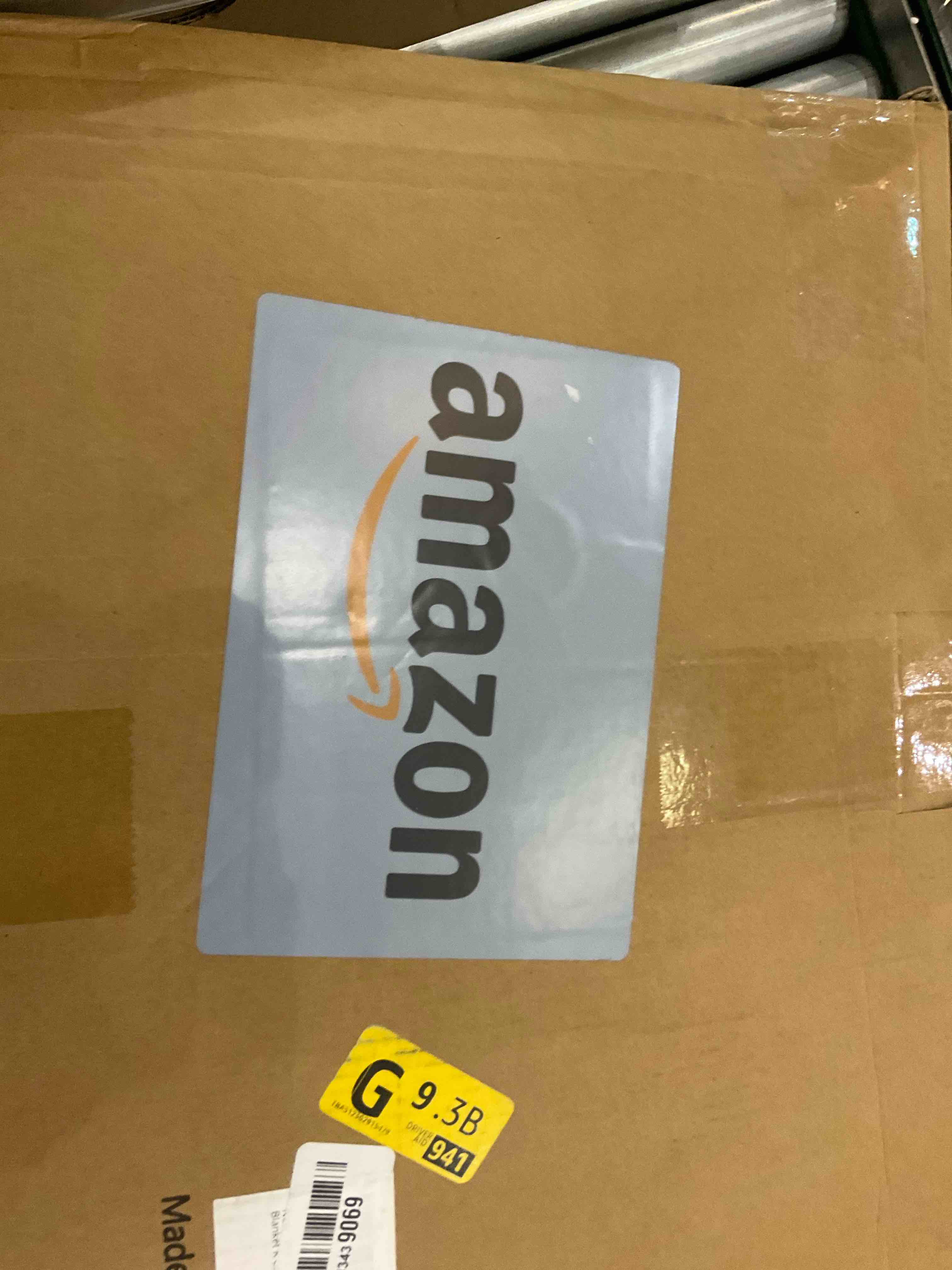 https://s3.amazonaws.com/lotting-images-prod/BargainHunt/EXS00381997_1715880200650.jpeg
