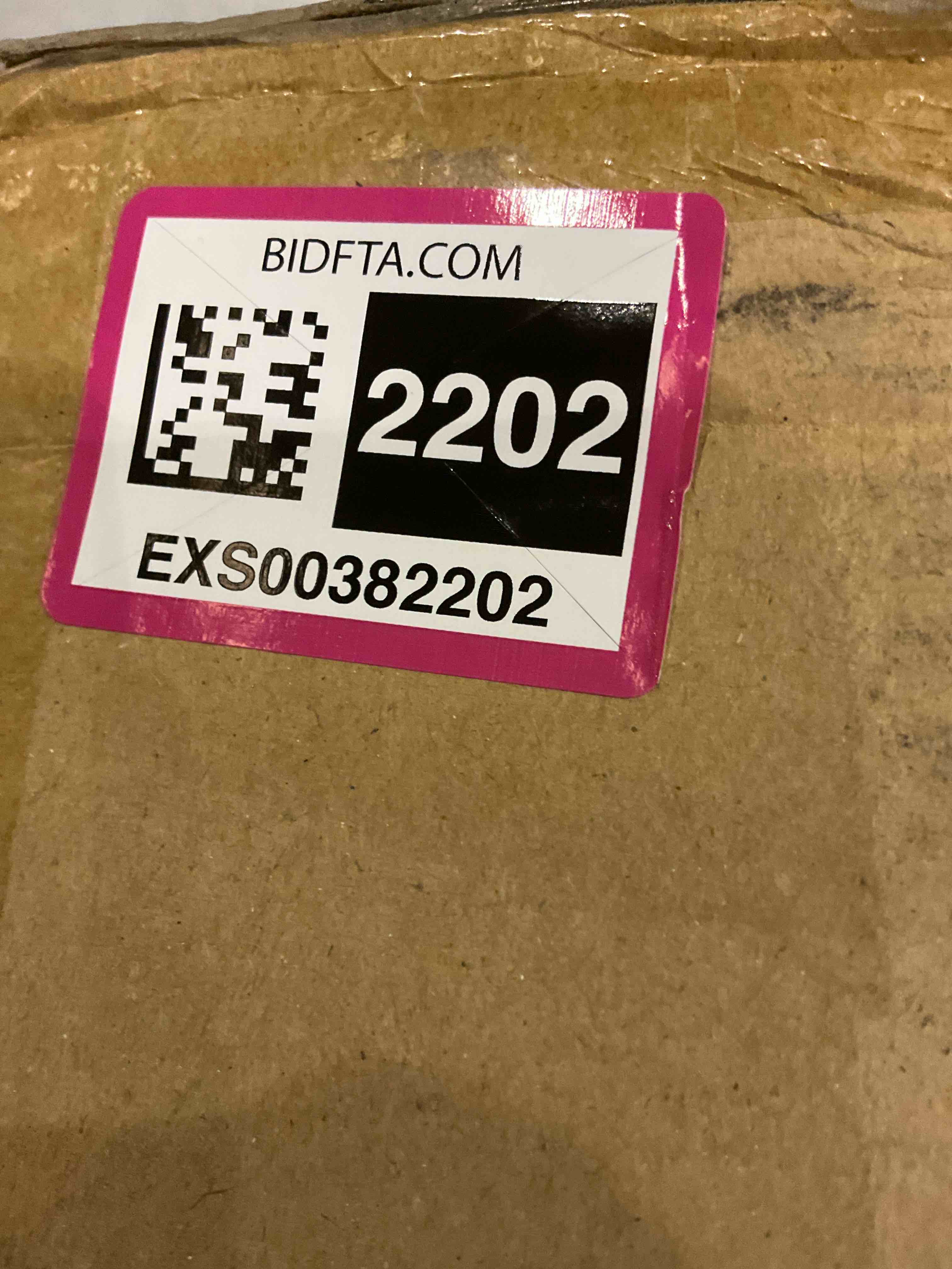 https://s3.amazonaws.com/lotting-images-prod/BargainHunt/EXS00382202_1717597420927.jpeg