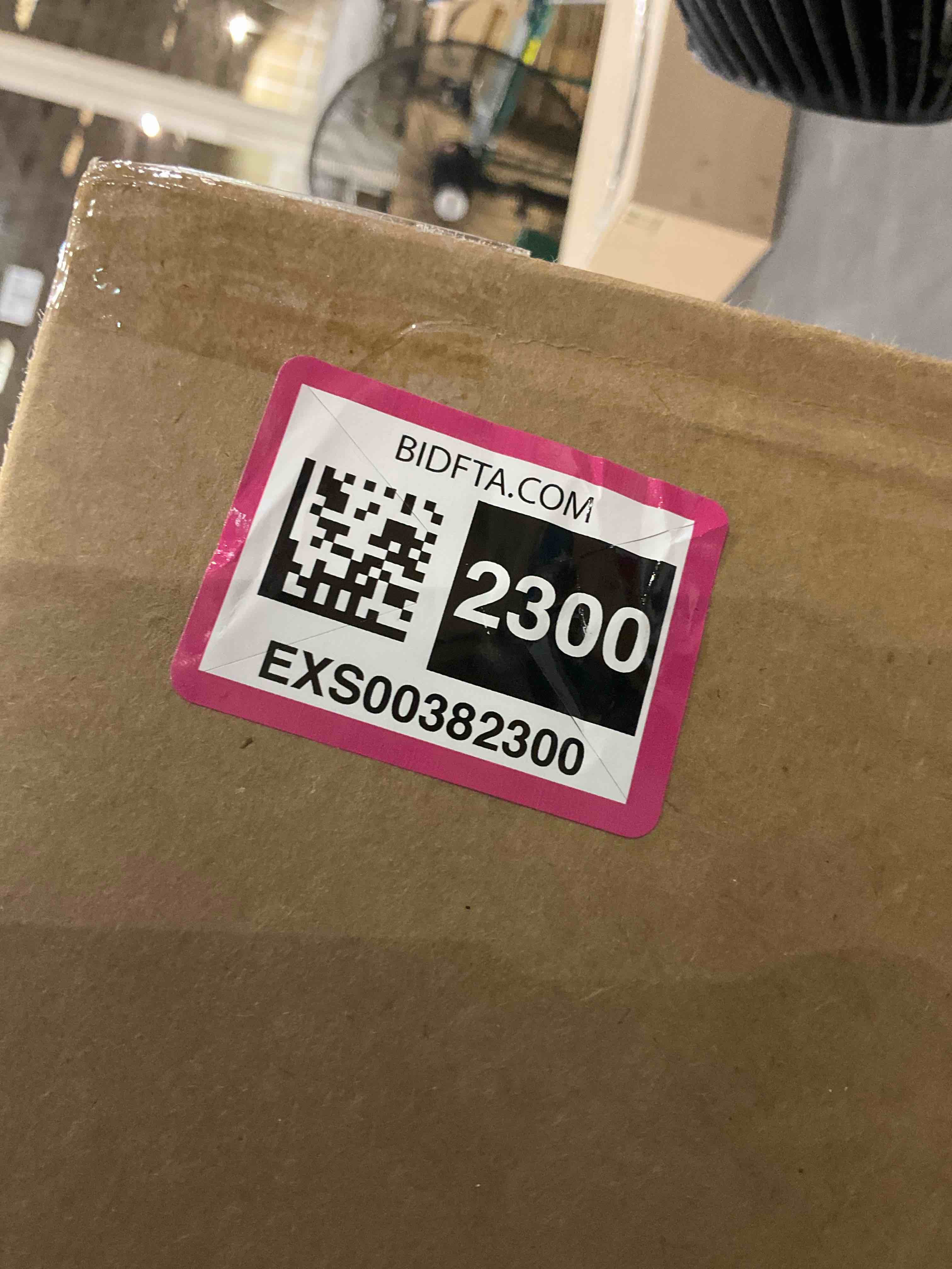 https://s3.amazonaws.com/lotting-images-prod/BargainHunt/EXS00382300_1717674157955.jpeg