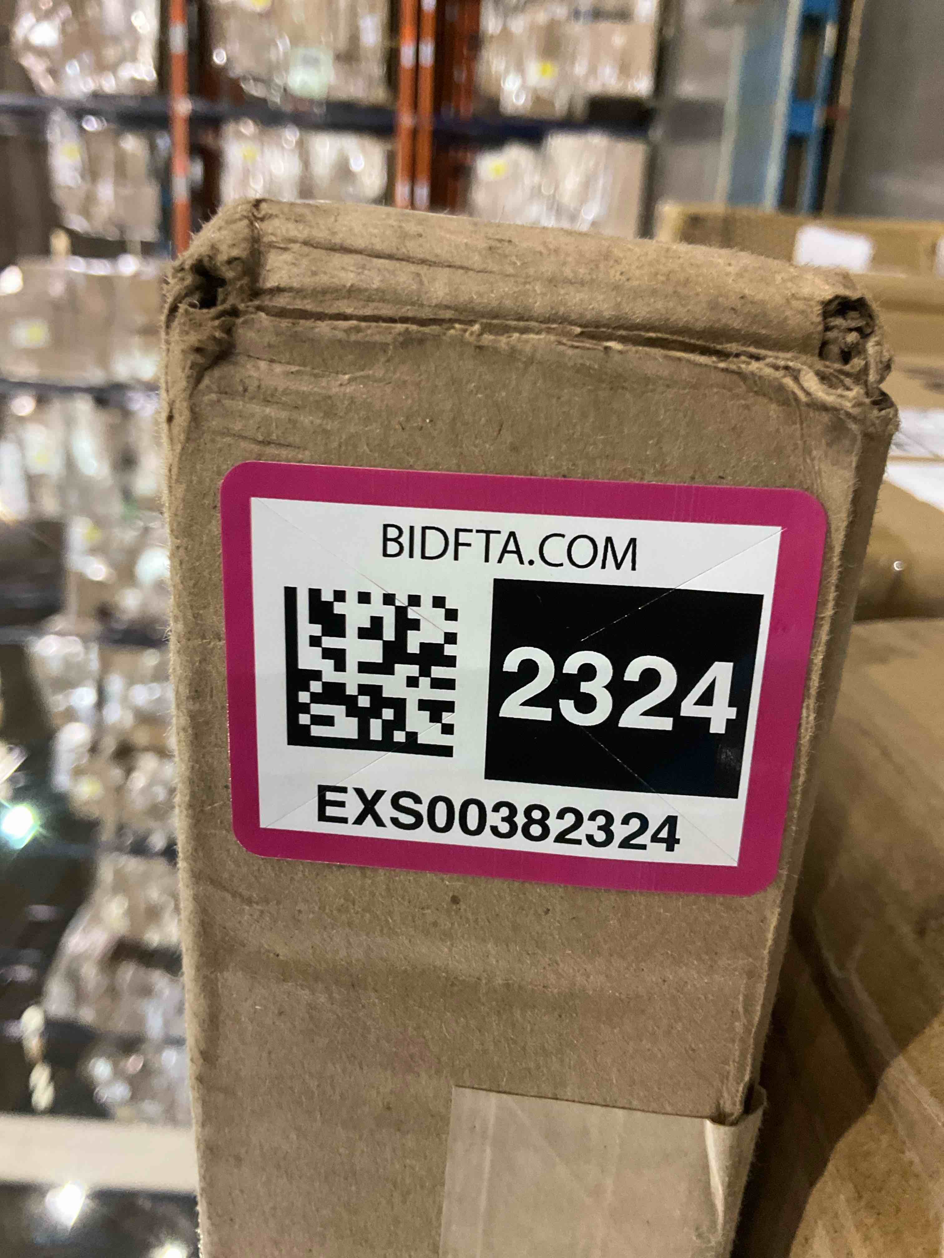 https://s3.amazonaws.com/lotting-images-prod/BargainHunt/EXS00382324_1717676669552.jpeg
