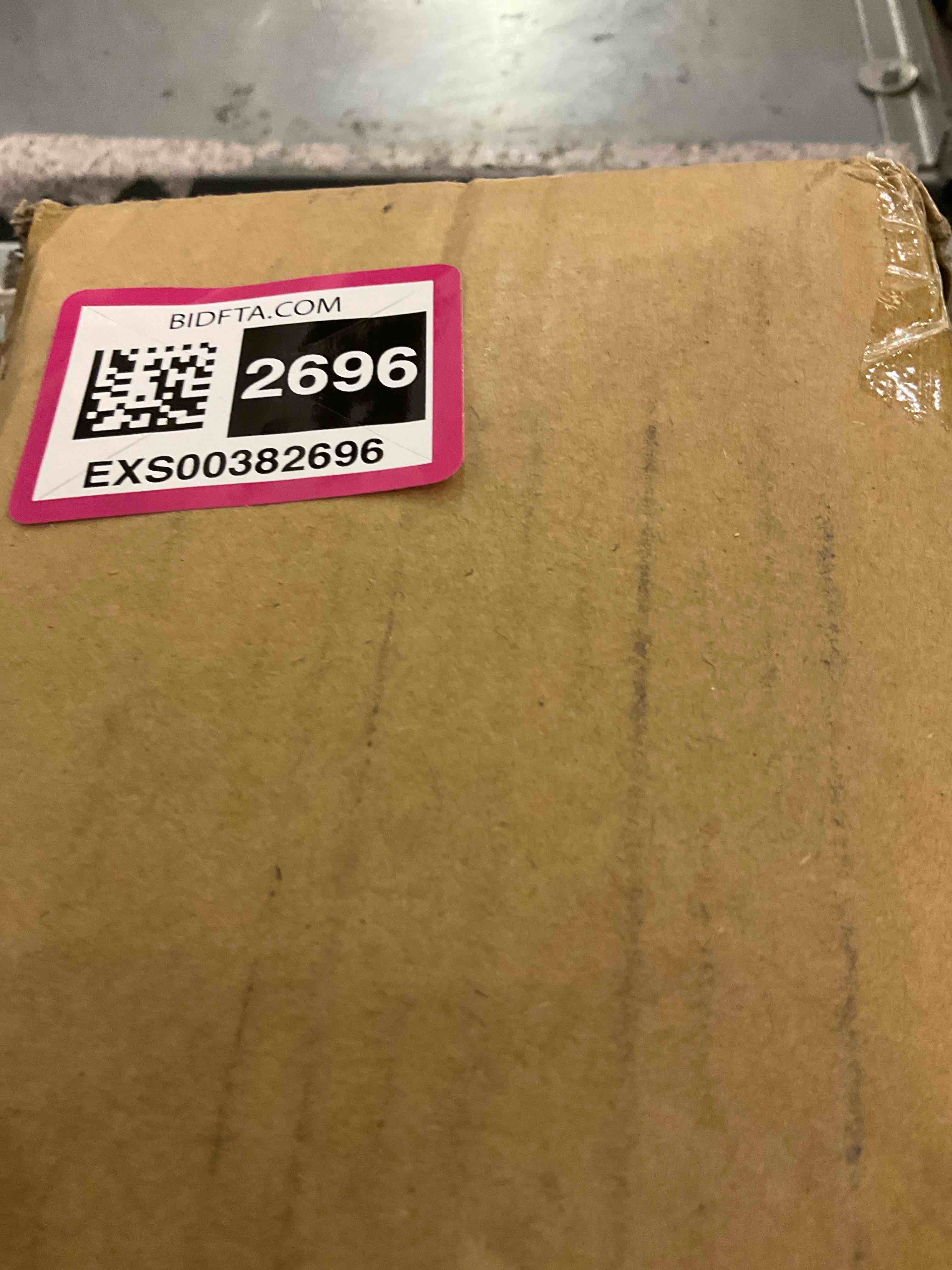 https://s3.amazonaws.com/lotting-images-prod/BargainHunt/EXS00382696_1715697890328.jpeg