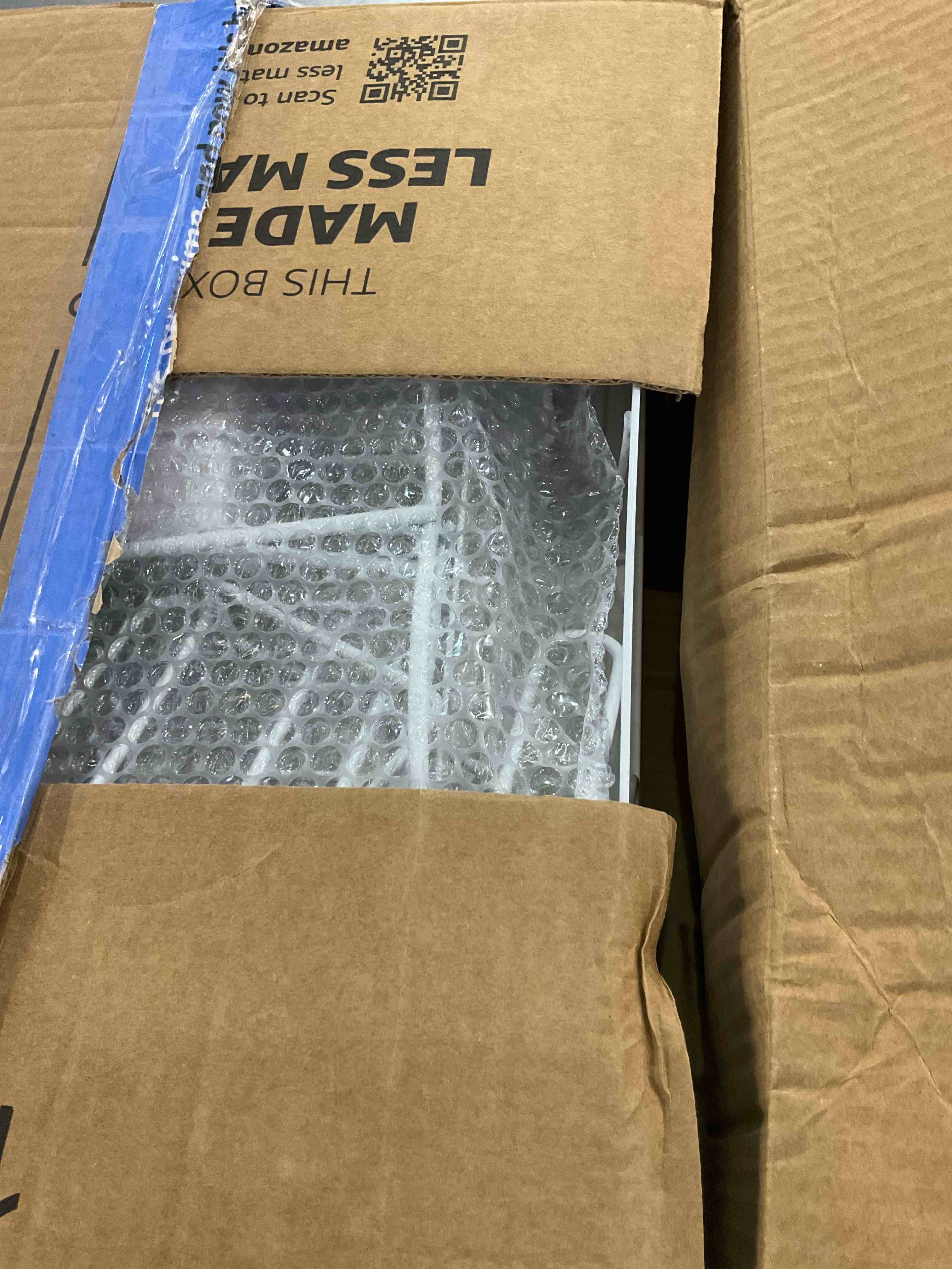 https://s3.amazonaws.com/lotting-images-prod/BargainHunt/EXS00382714_1715699600733.jpeg