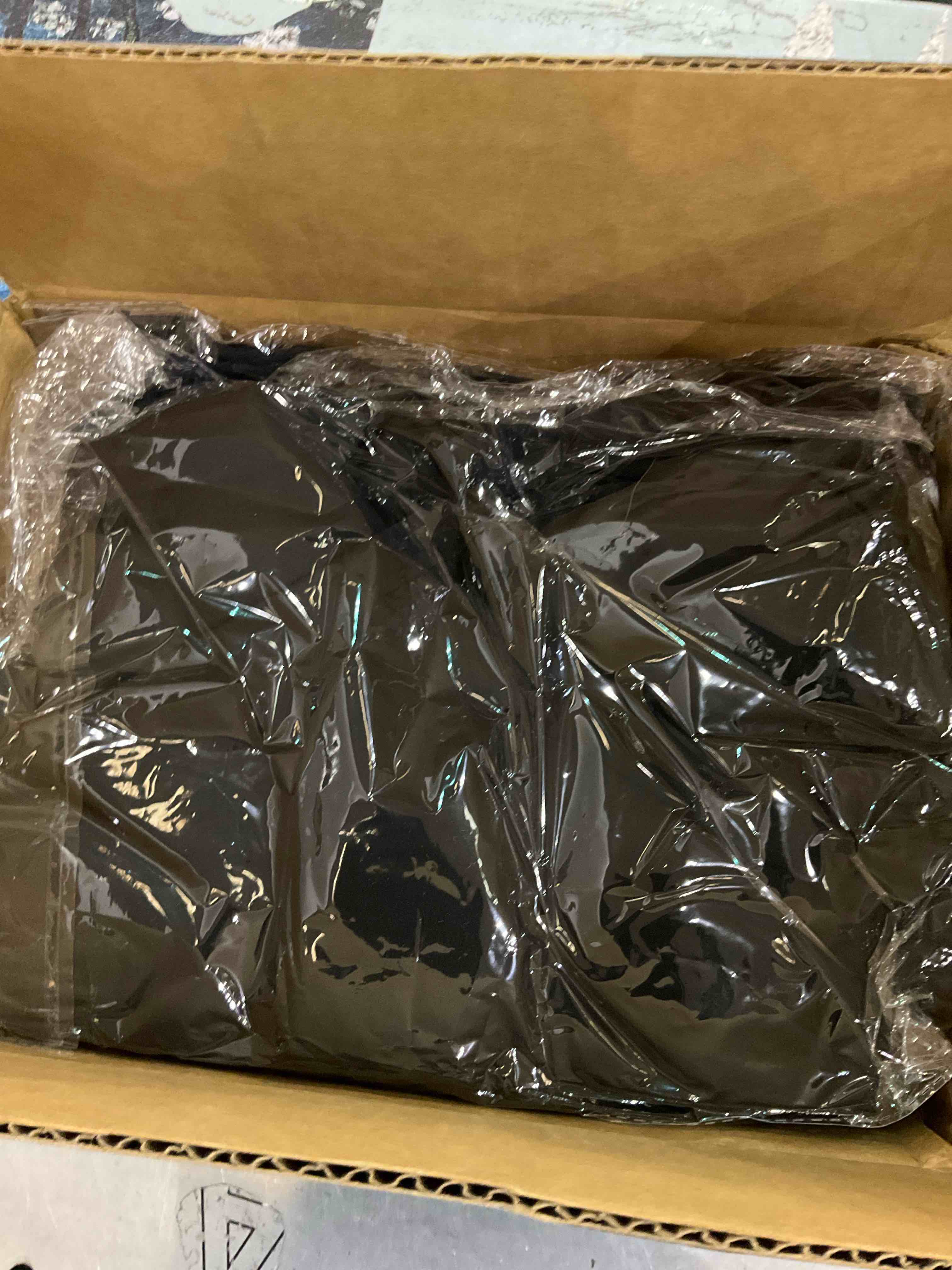 https://s3.amazonaws.com/lotting-images-prod/BargainHunt/EXS00382717_1715699865347.jpeg