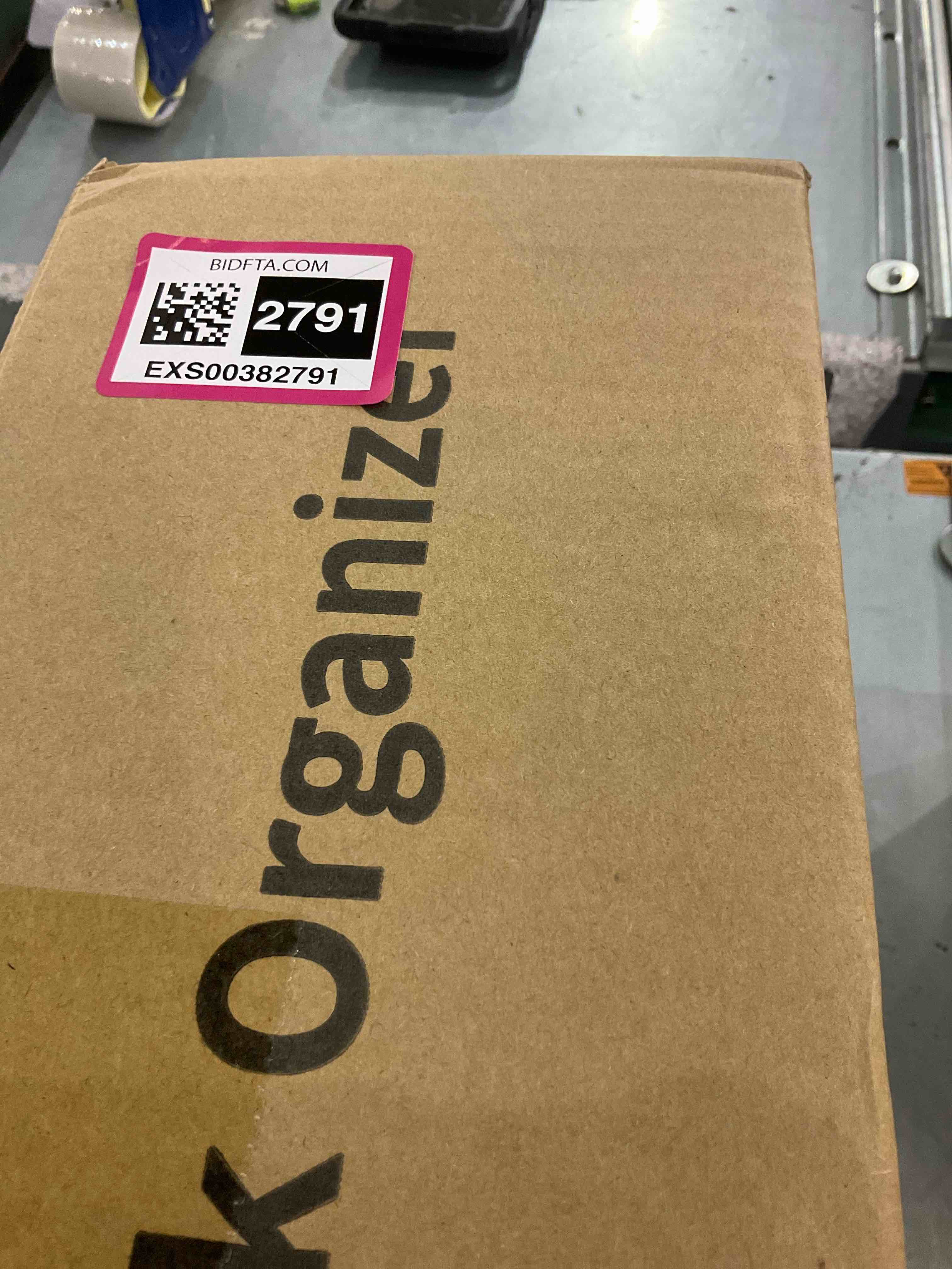 https://s3.amazonaws.com/lotting-images-prod/BargainHunt/EXS00382791_1715774389430.jpeg