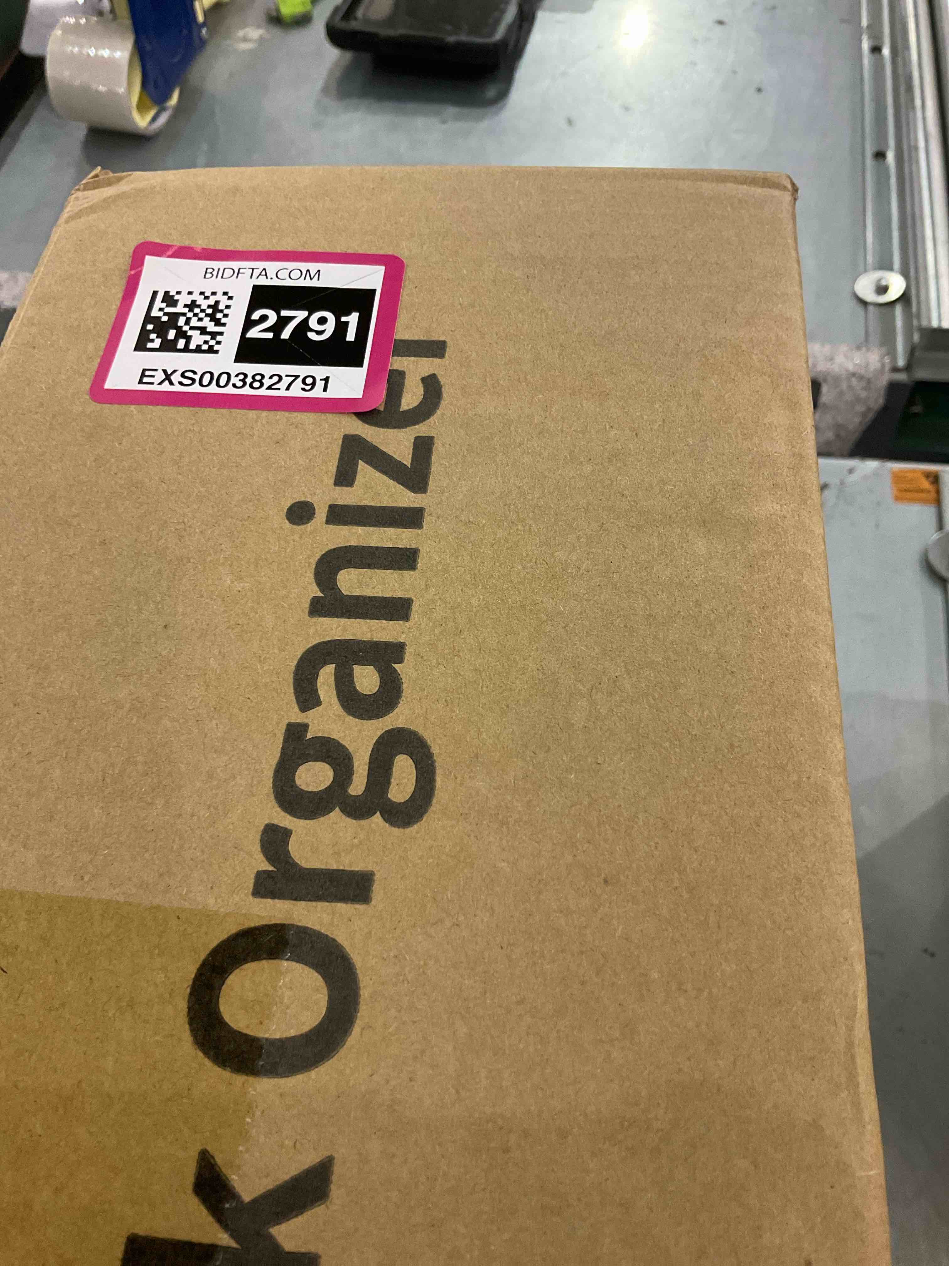 https://s3.amazonaws.com/lotting-images-prod/BargainHunt/EXS00382791_1715774390300.jpeg