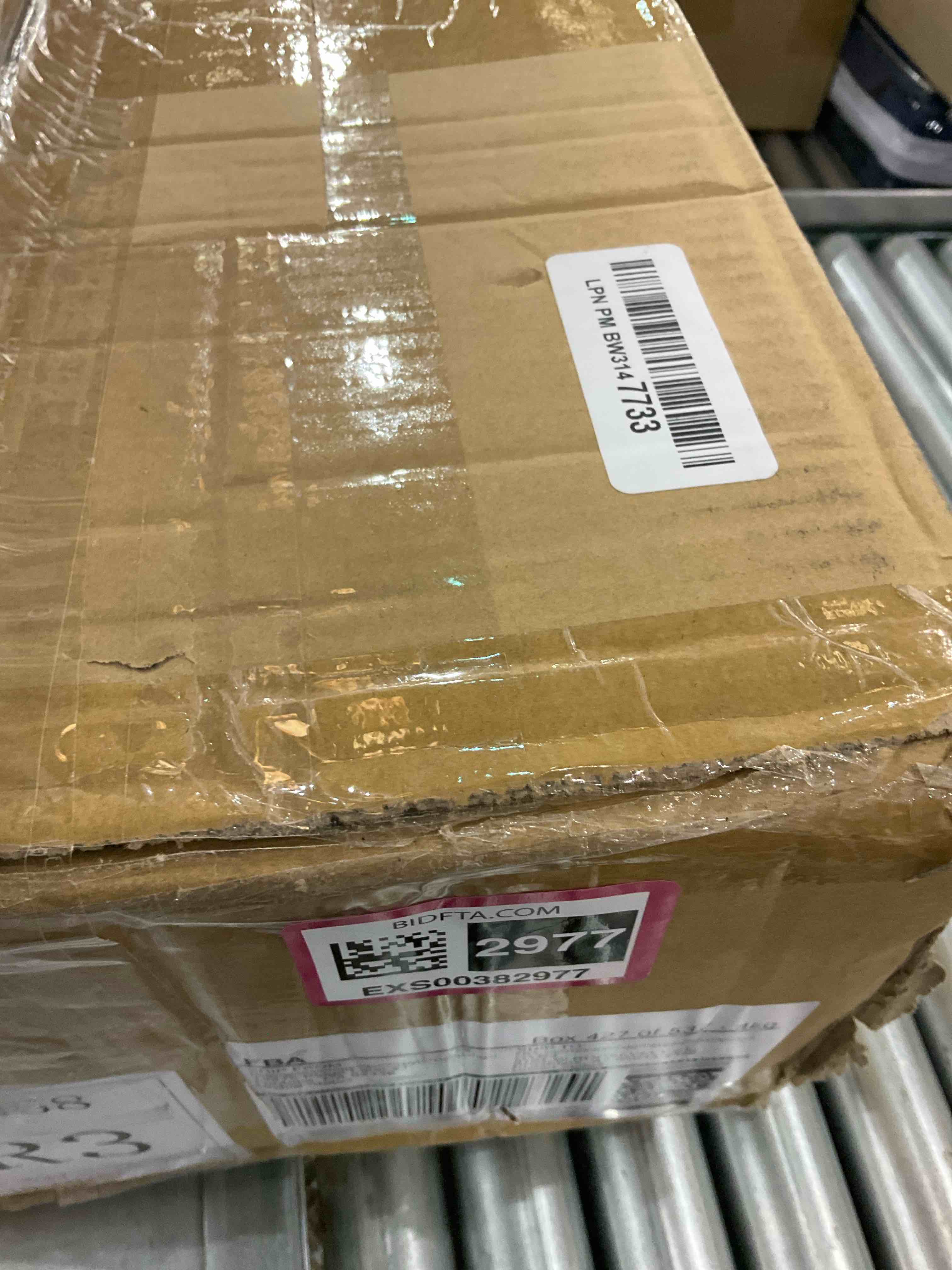 https://s3.amazonaws.com/lotting-images-prod/BargainHunt/EXS00382977_1715869603375.jpeg