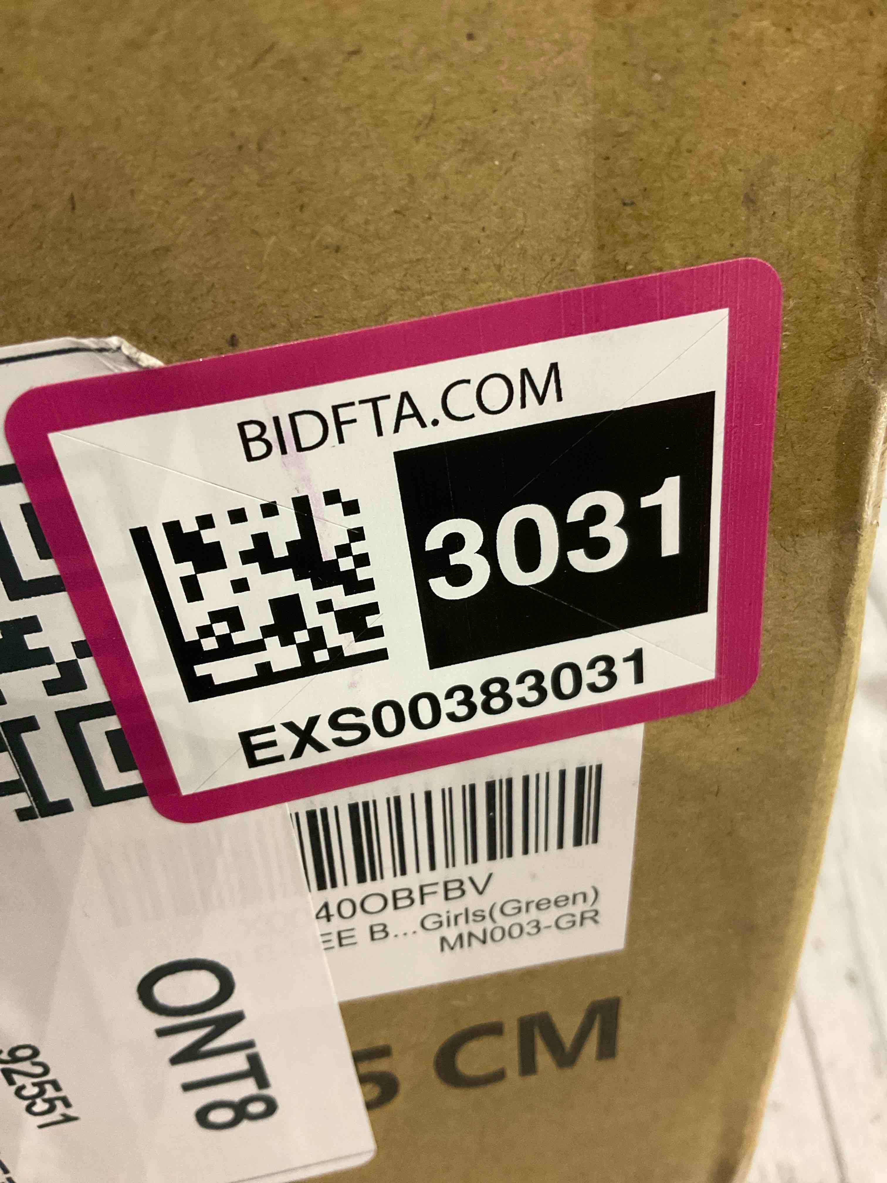https://s3.amazonaws.com/lotting-images-prod/BargainHunt/EXS00383031_1715771525724.jpeg