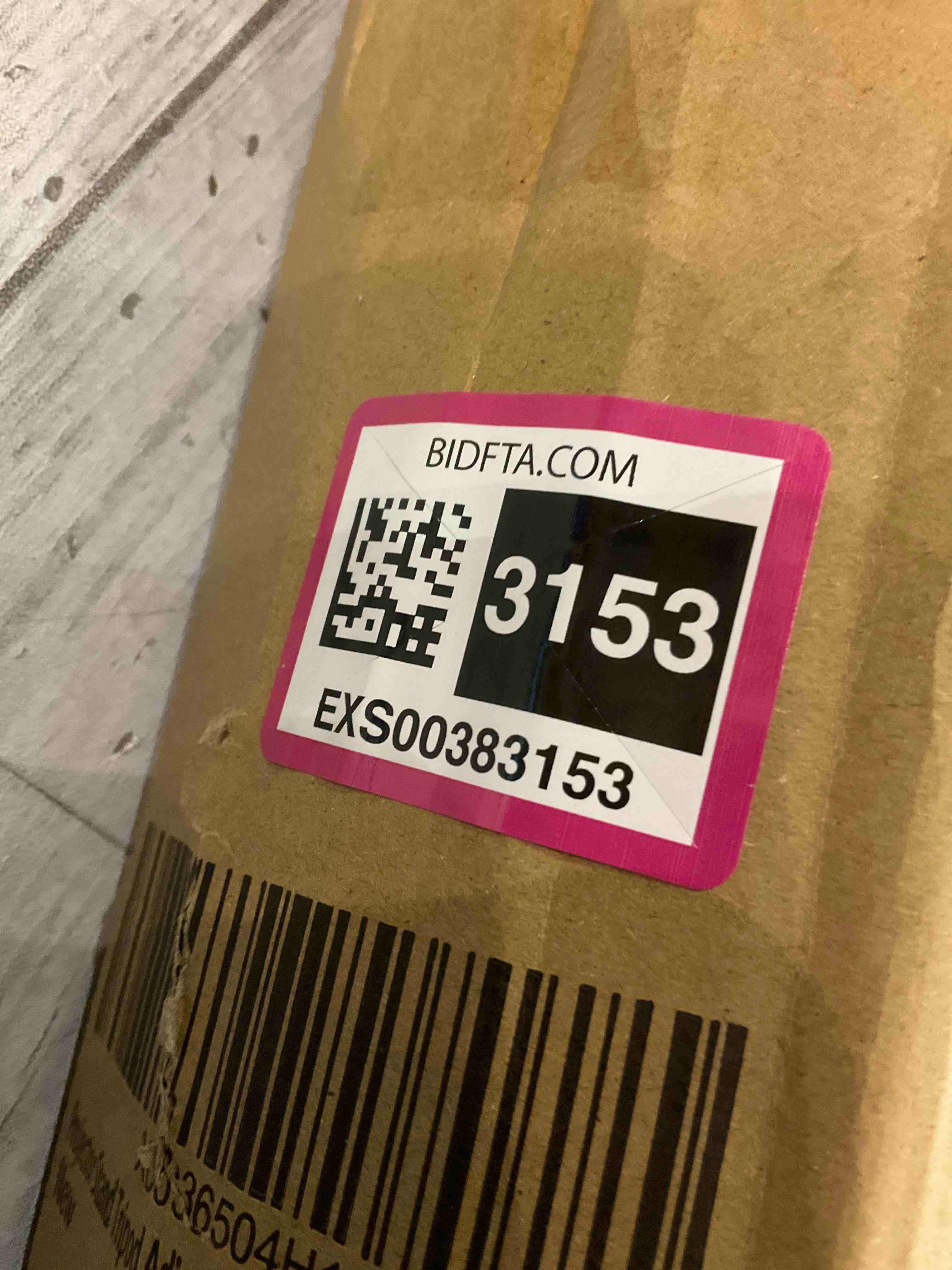 https://s3.amazonaws.com/lotting-images-prod/BargainHunt/EXS00383153_1715866730272.jpeg