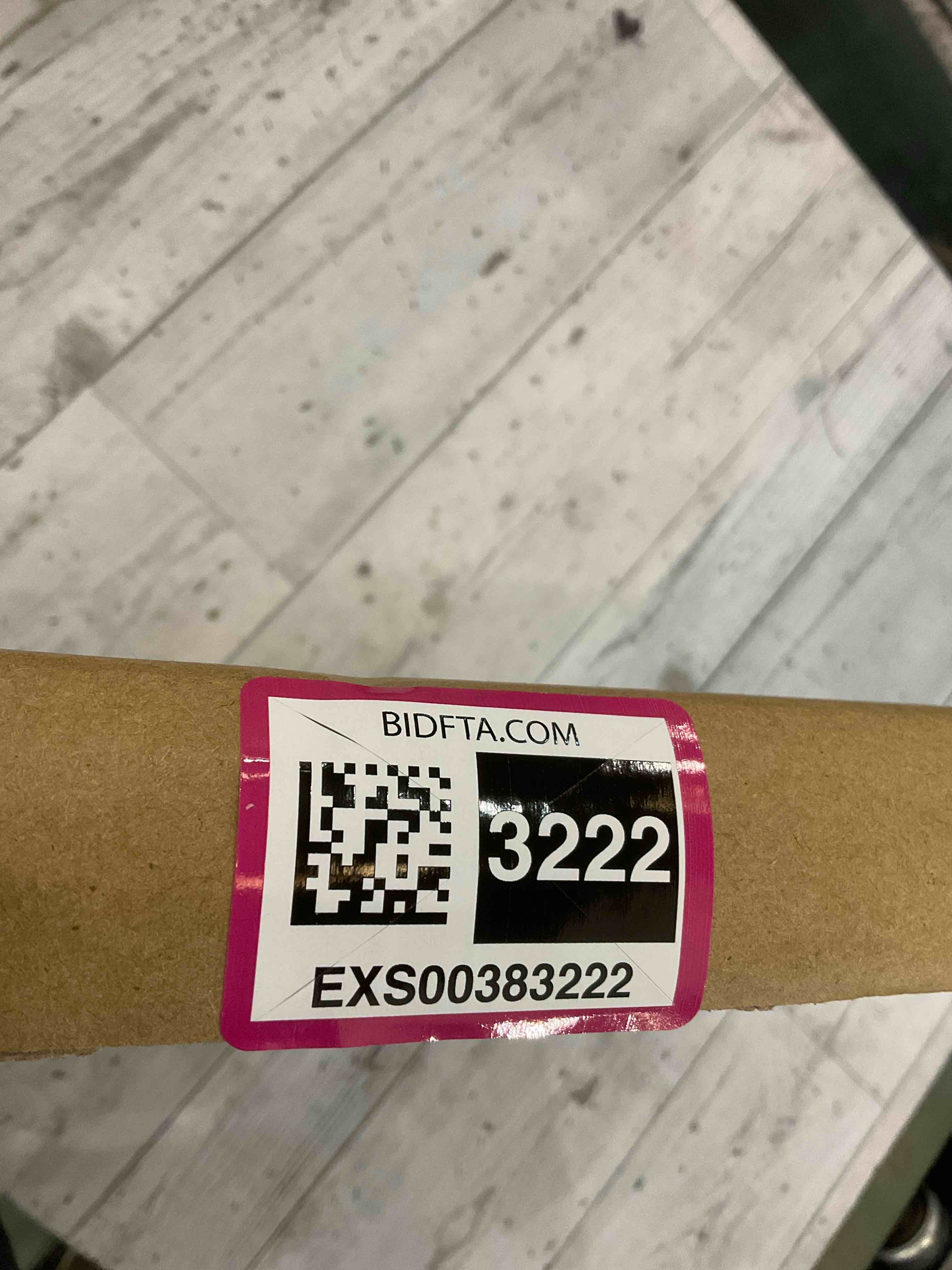 https://s3.amazonaws.com/lotting-images-prod/BargainHunt/EXS00383222_1715879311271.jpeg