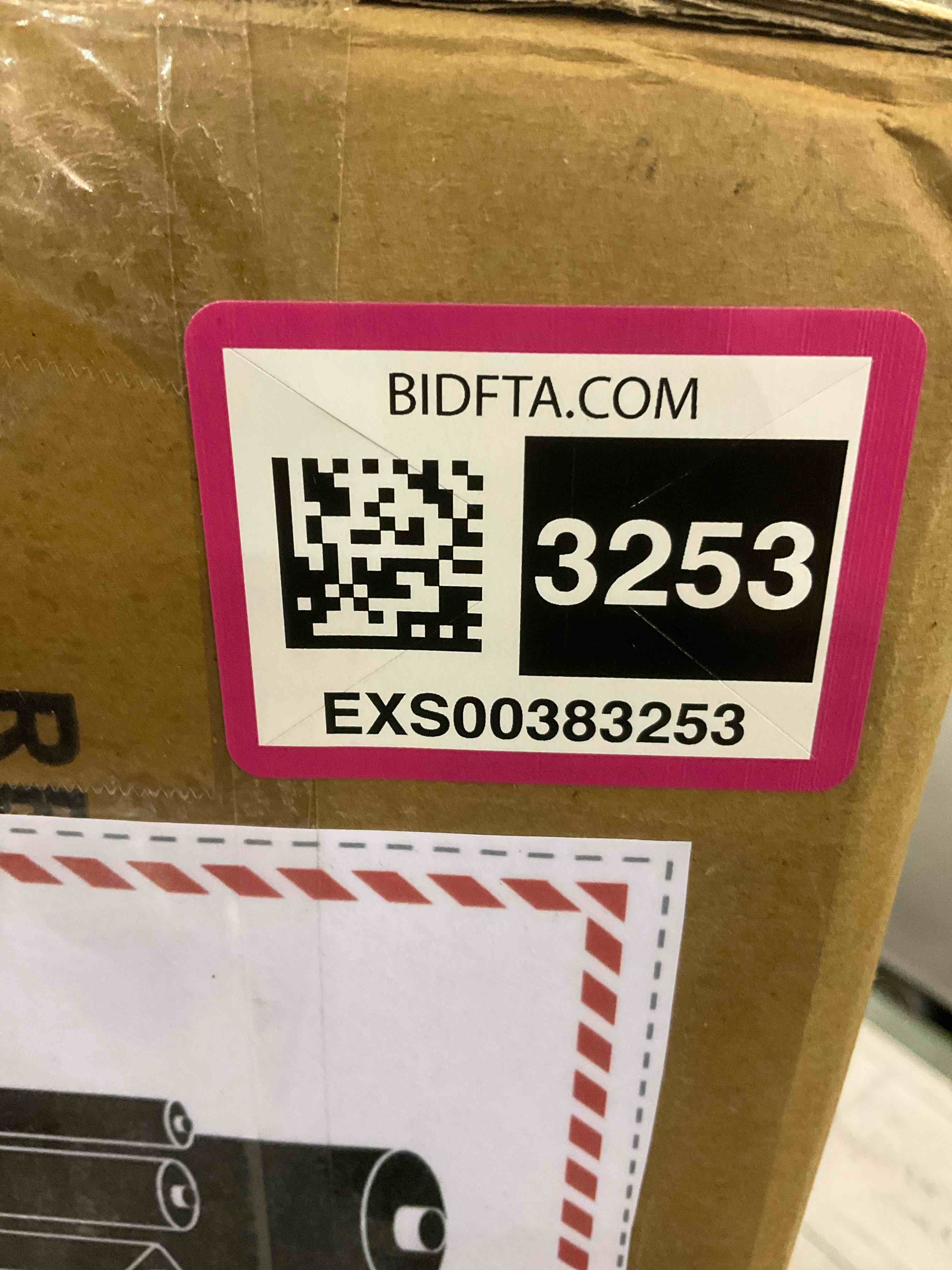 https://s3.amazonaws.com/lotting-images-prod/BargainHunt/EXS00383253_1715884868847.jpeg