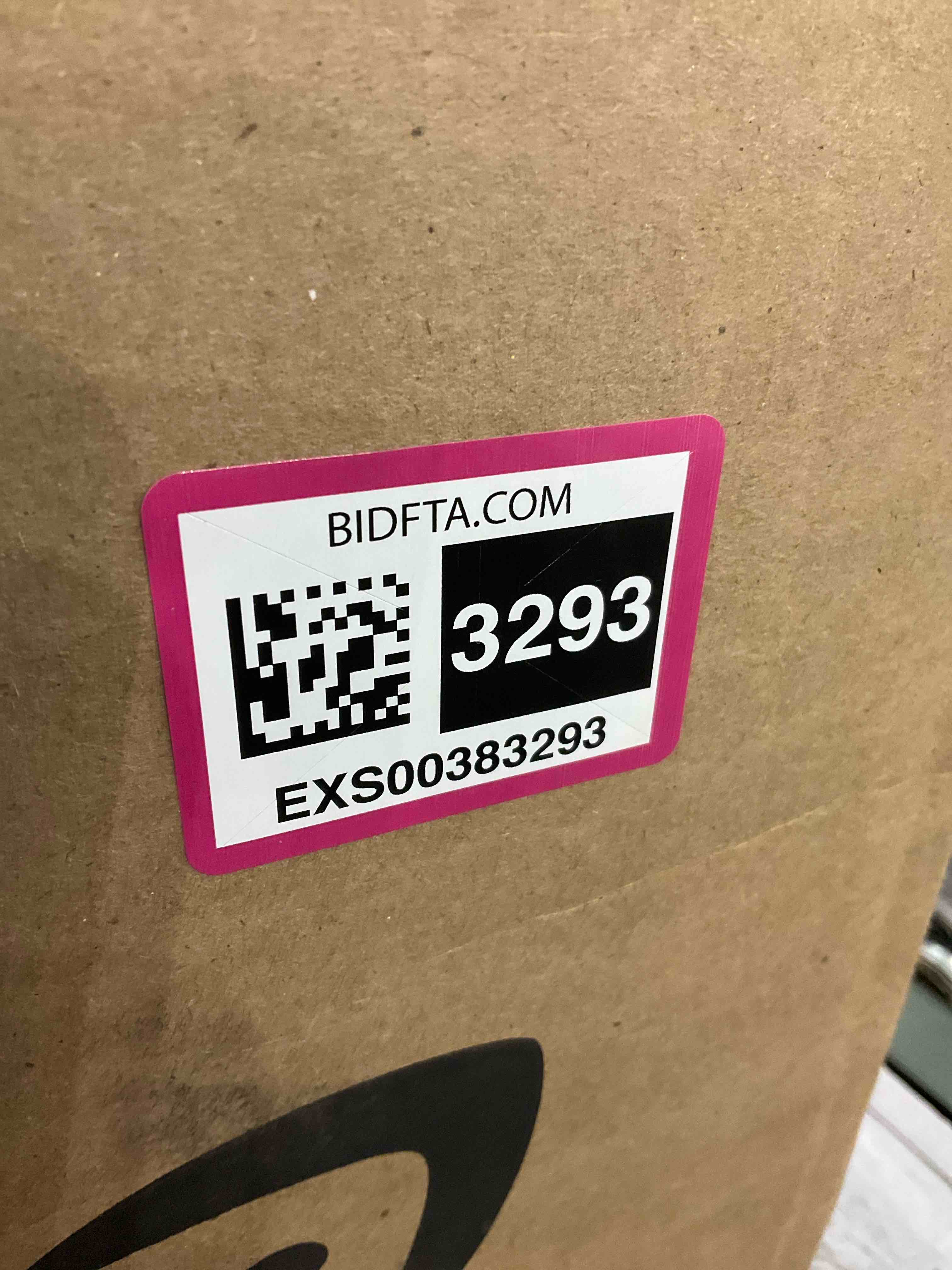 https://s3.amazonaws.com/lotting-images-prod/BargainHunt/EXS00383293_1715948274383.jpeg