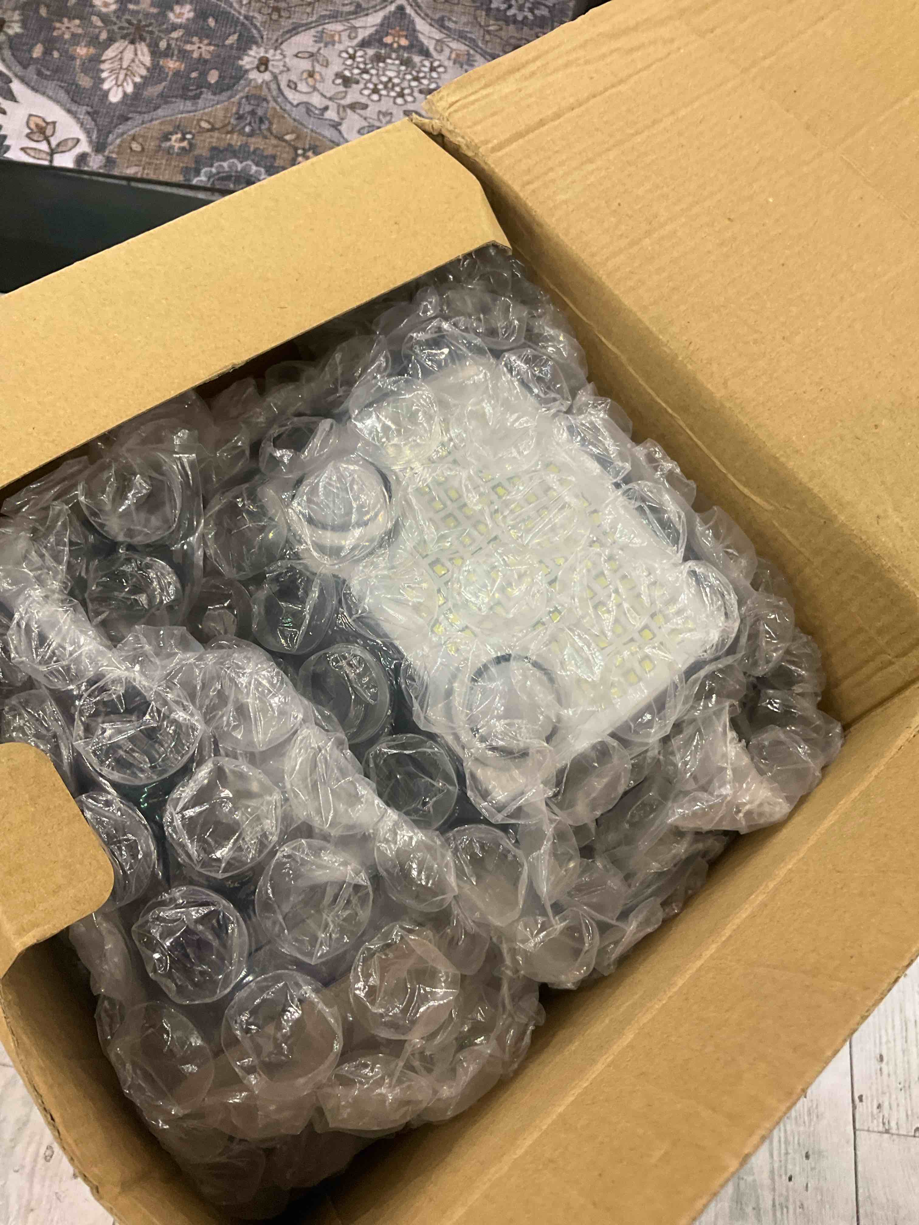 https://s3.amazonaws.com/lotting-images-prod/BargainHunt/EXS00383360_1715957981159.jpeg