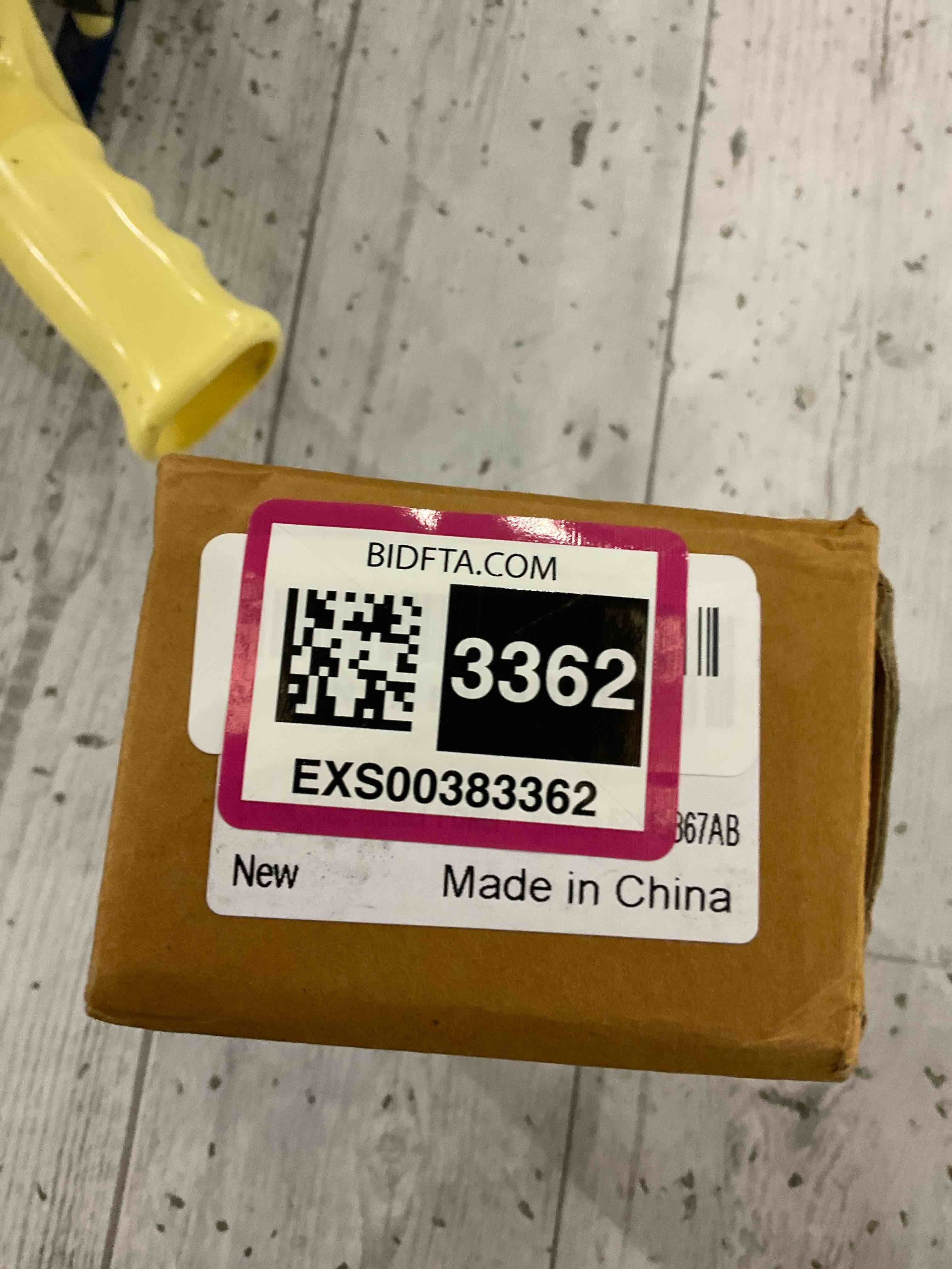 https://s3.amazonaws.com/lotting-images-prod/BargainHunt/EXS00383362_1715958199620.jpeg