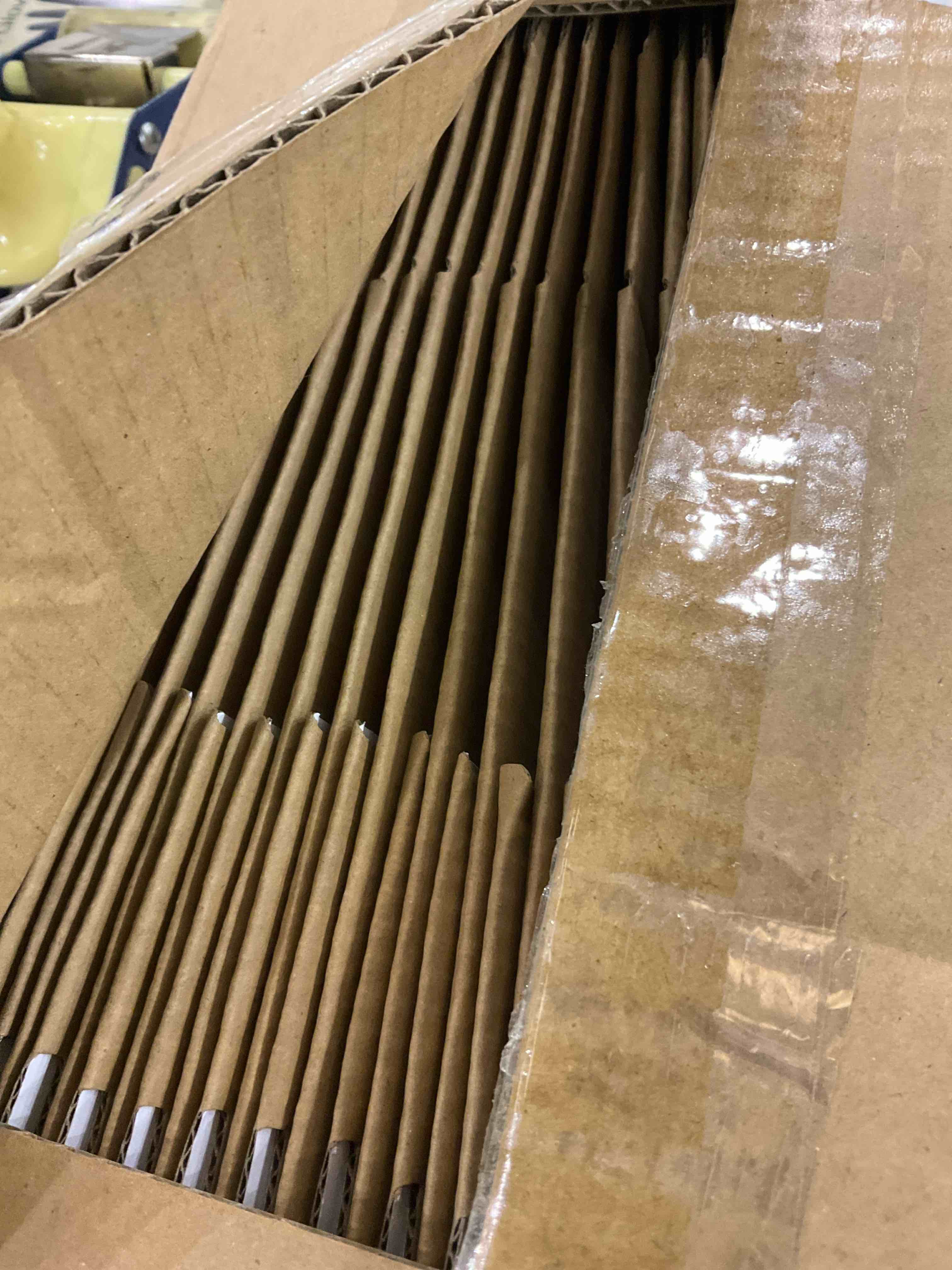https://s3.amazonaws.com/lotting-images-prod/BargainHunt/EXS00383426_1716206889350.jpeg