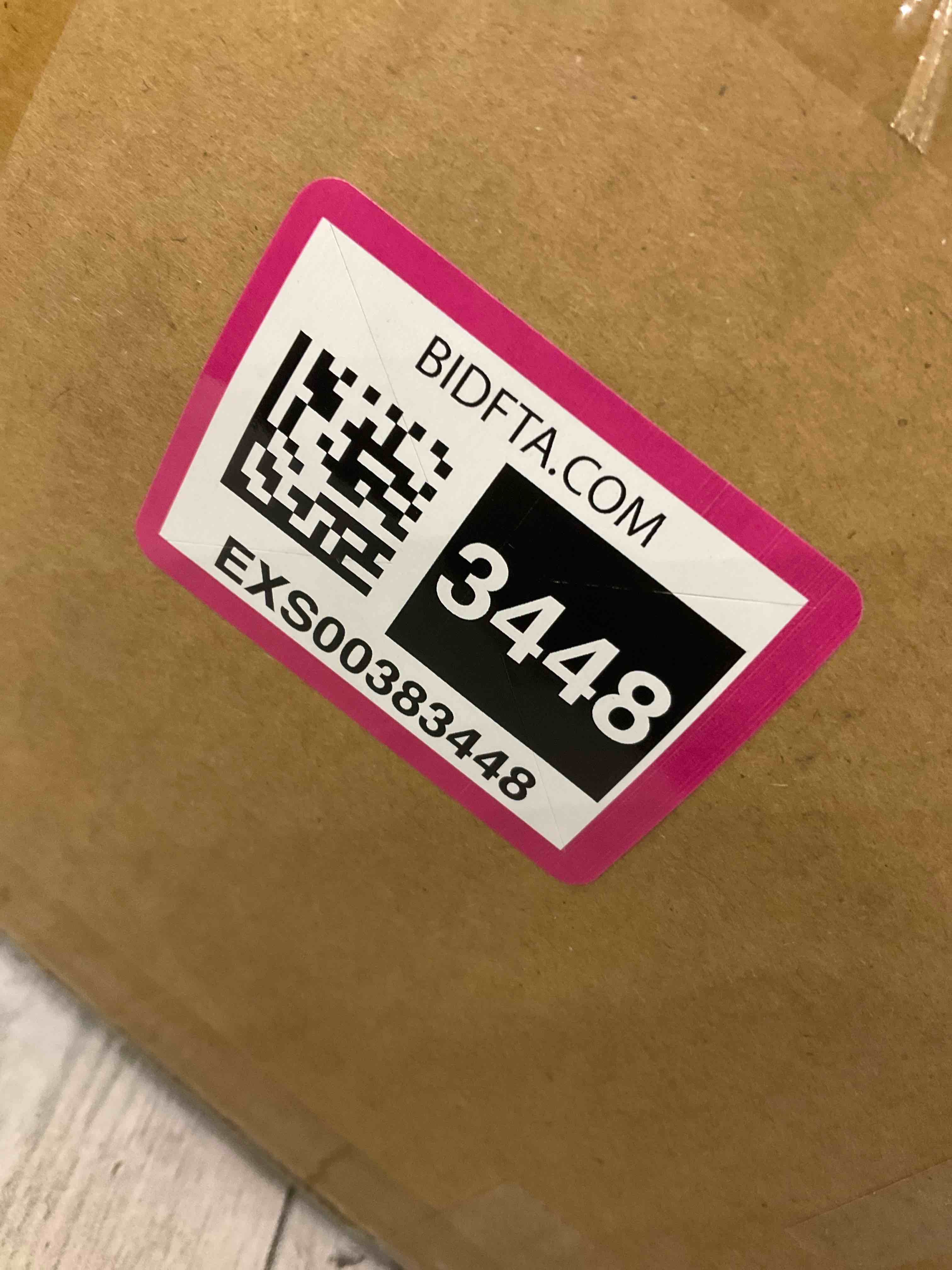 https://s3.amazonaws.com/lotting-images-prod/BargainHunt/EXS00383448_1716215176142.jpeg