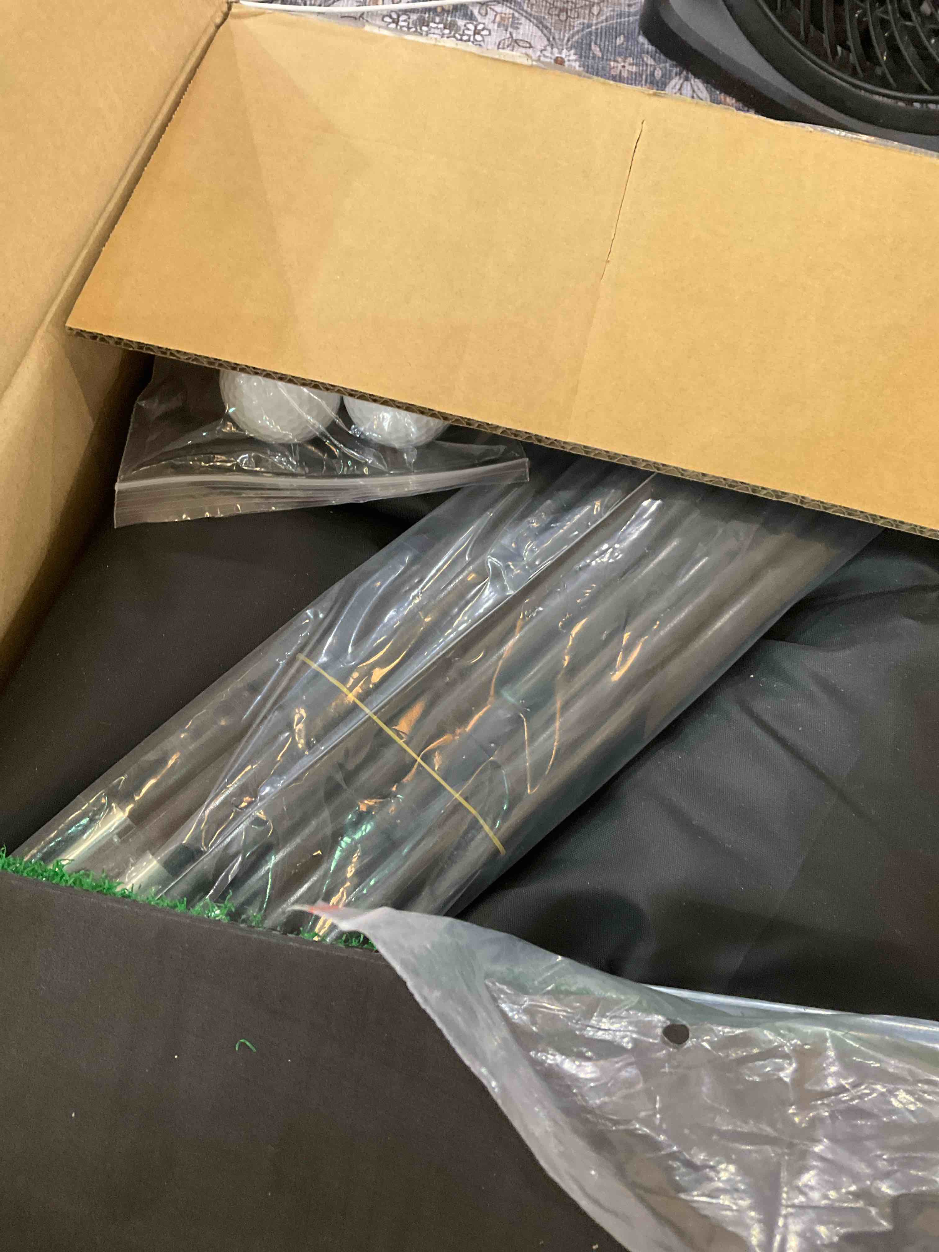 https://s3.amazonaws.com/lotting-images-prod/BargainHunt/EXS00383448_1716215206499.jpeg