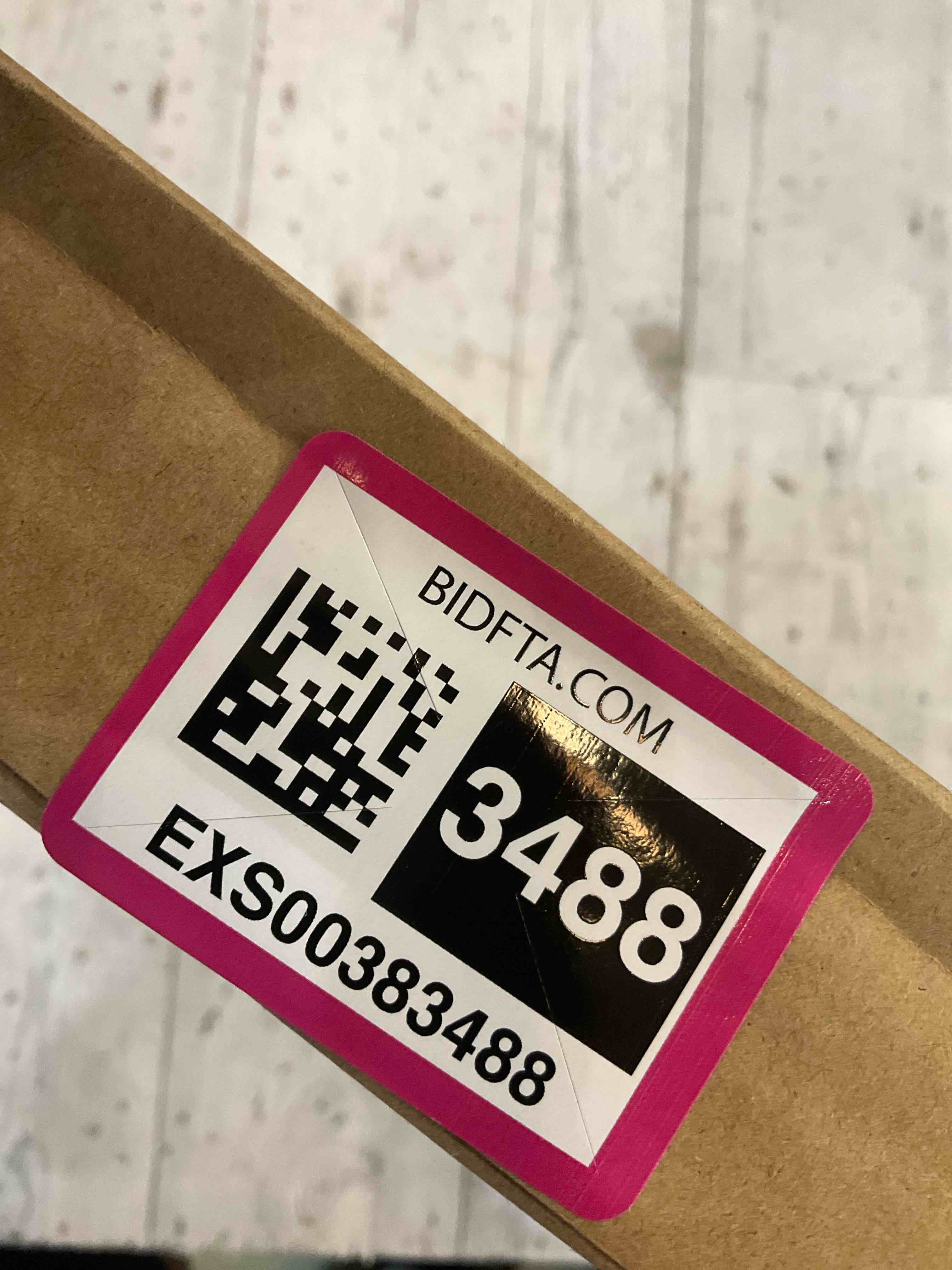 https://s3.amazonaws.com/lotting-images-prod/BargainHunt/EXS00383488_1716226748040.jpeg