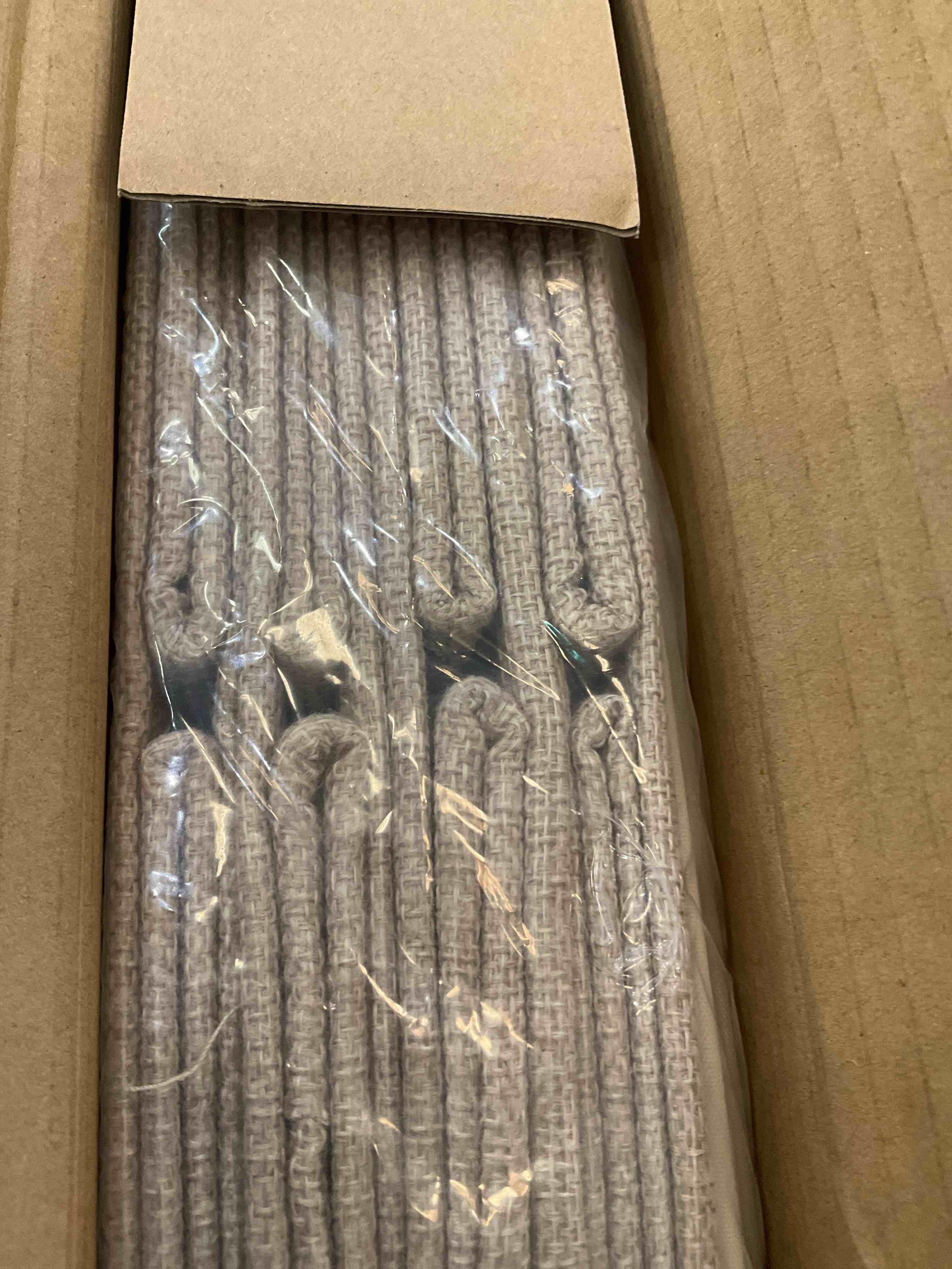 https://s3.amazonaws.com/lotting-images-prod/BargainHunt/EXS00383499_1716229804184.jpeg