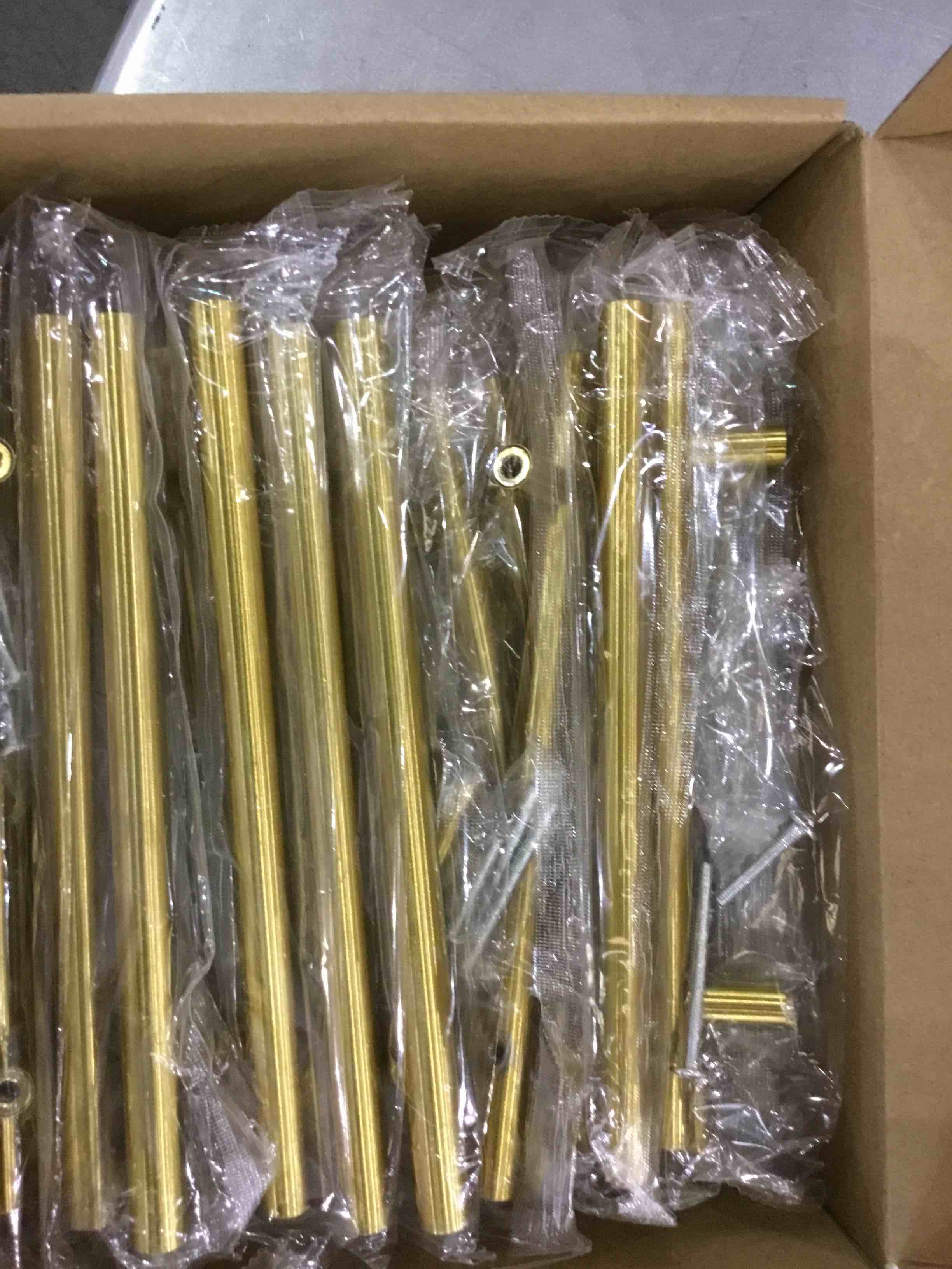 https://s3.amazonaws.com/lotting-images-prod/BargainHunt/EXS00383538_1715705999030.jpeg