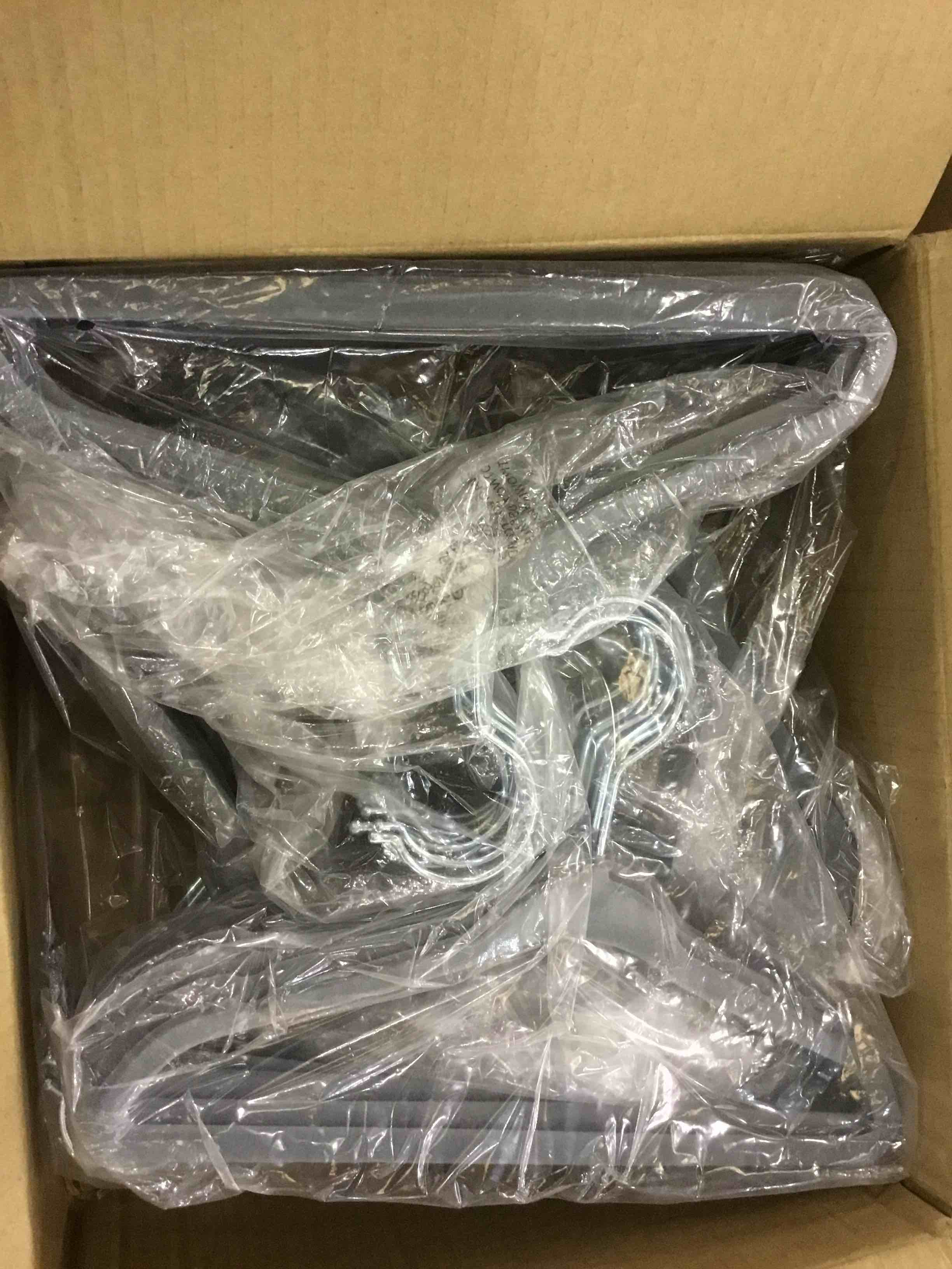https://s3.amazonaws.com/lotting-images-prod/BargainHunt/EXS00383785_1715868229042.jpeg