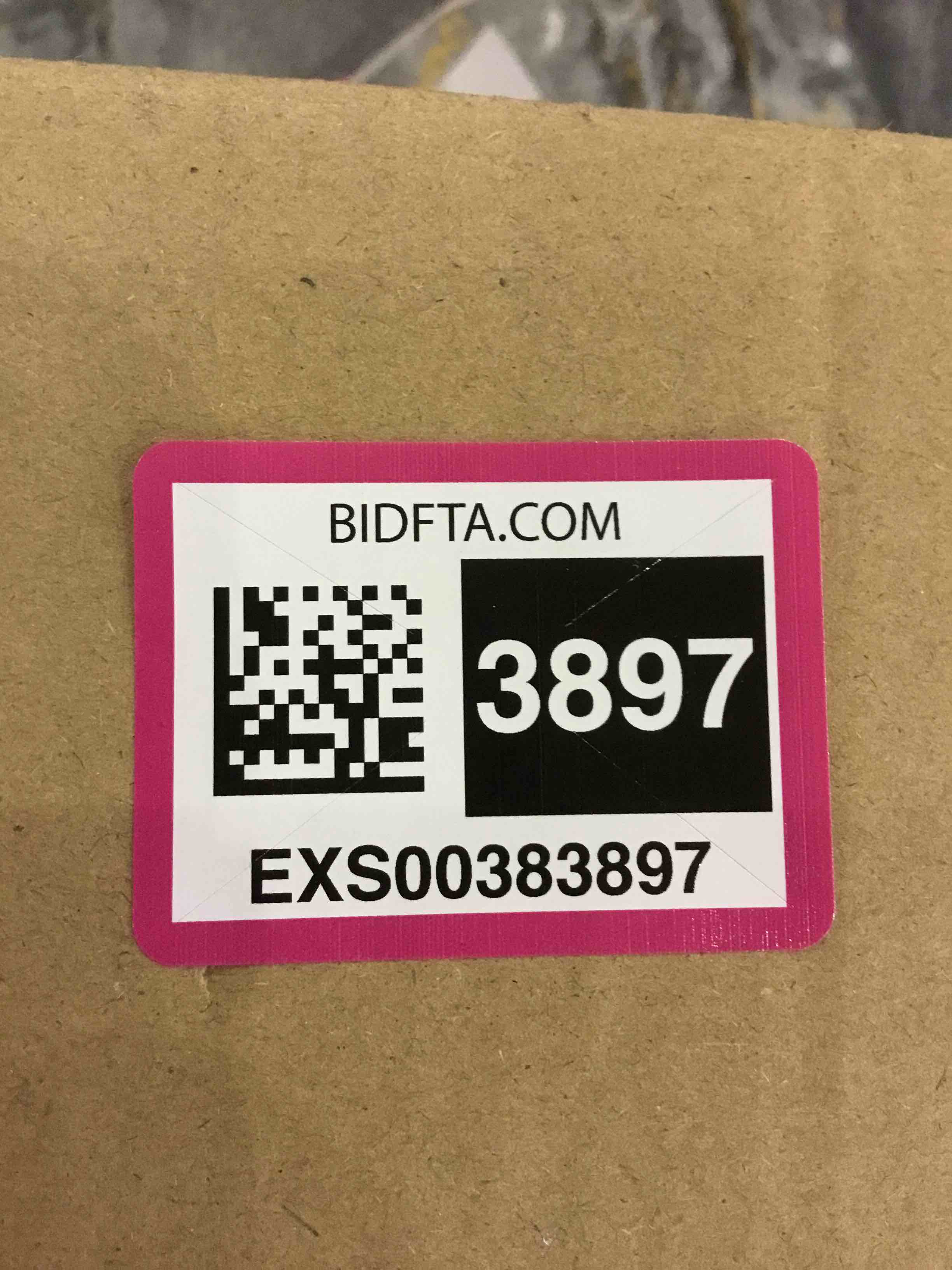 https://s3.amazonaws.com/lotting-images-prod/BargainHunt/EXS00383897_1715945778904.jpeg