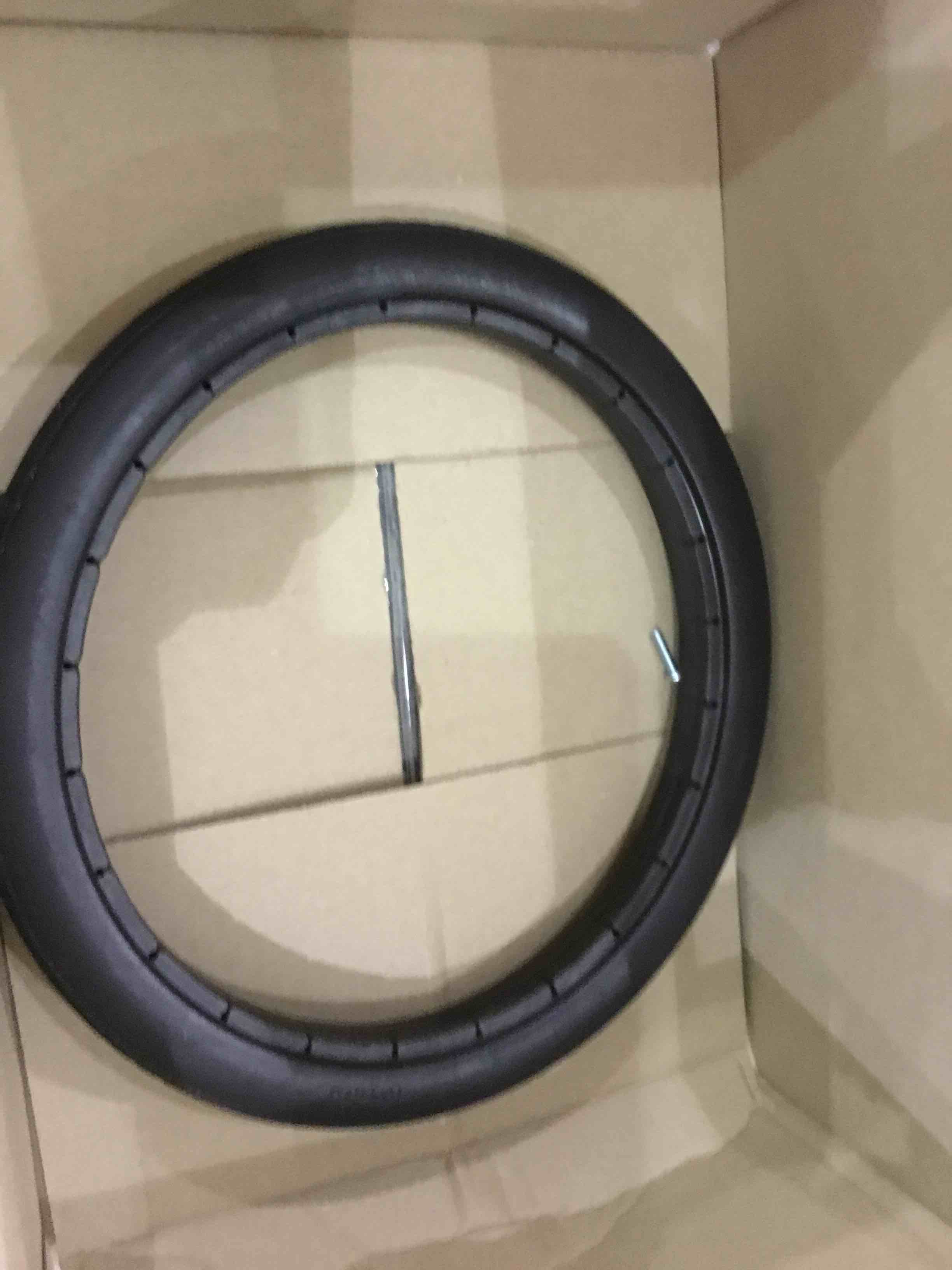https://s3.amazonaws.com/lotting-images-prod/BargainHunt/EXS00383933_1715955371639.jpeg