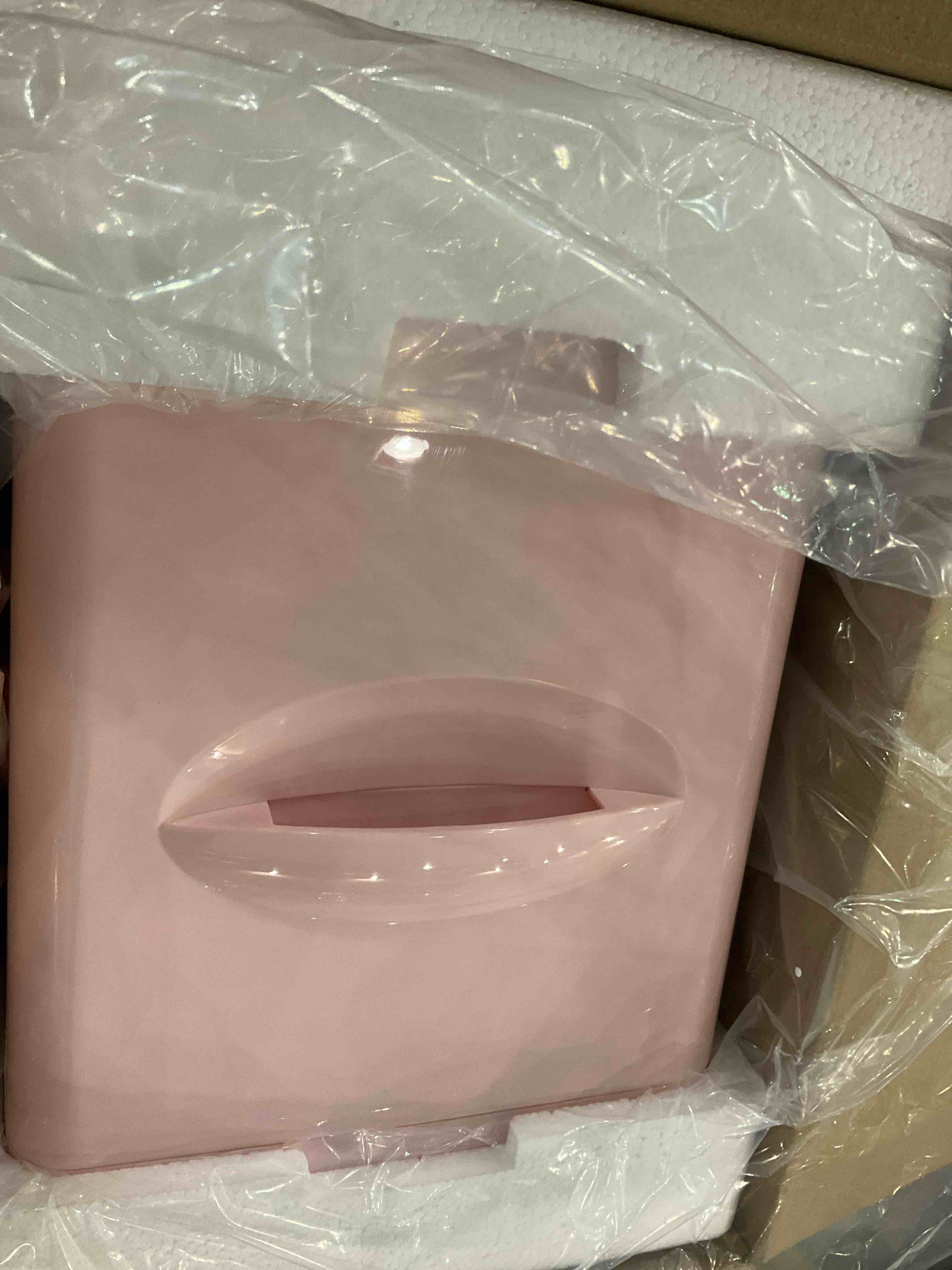https://s3.amazonaws.com/lotting-images-prod/BargainHunt/EXS00384105_1716550624010.jpeg