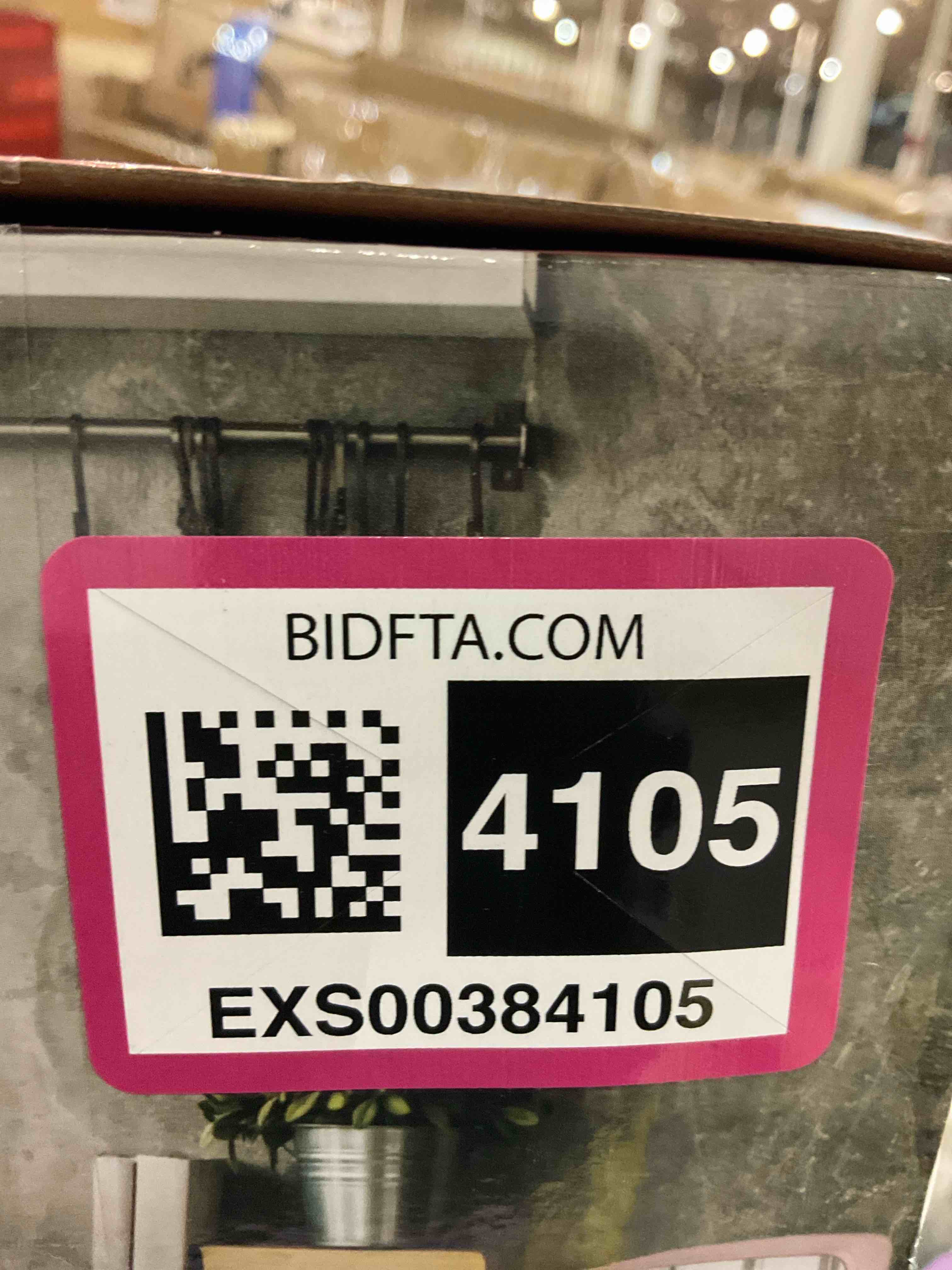https://s3.amazonaws.com/lotting-images-prod/BargainHunt/EXS00384105_1716550663607.jpeg