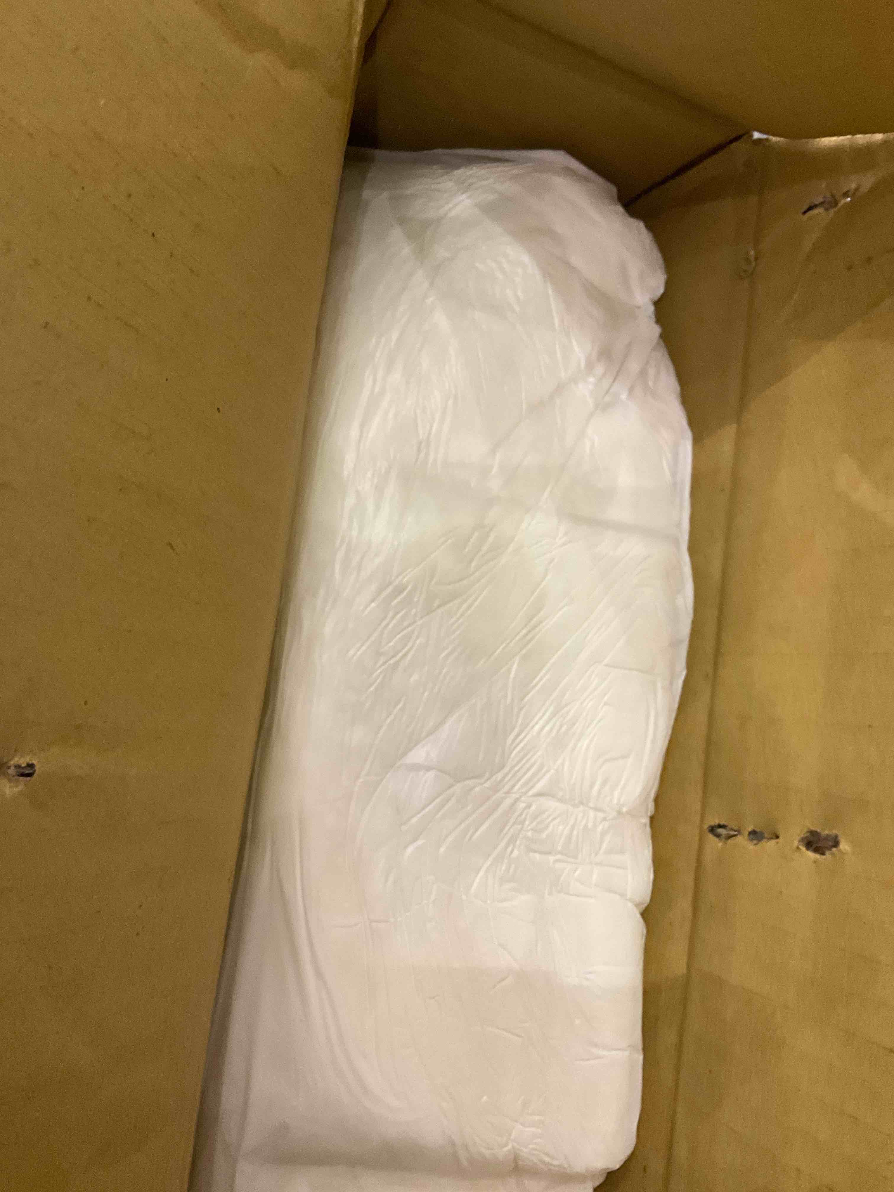 https://s3.amazonaws.com/lotting-images-prod/BargainHunt/EXS00384116_1716552502871.jpeg