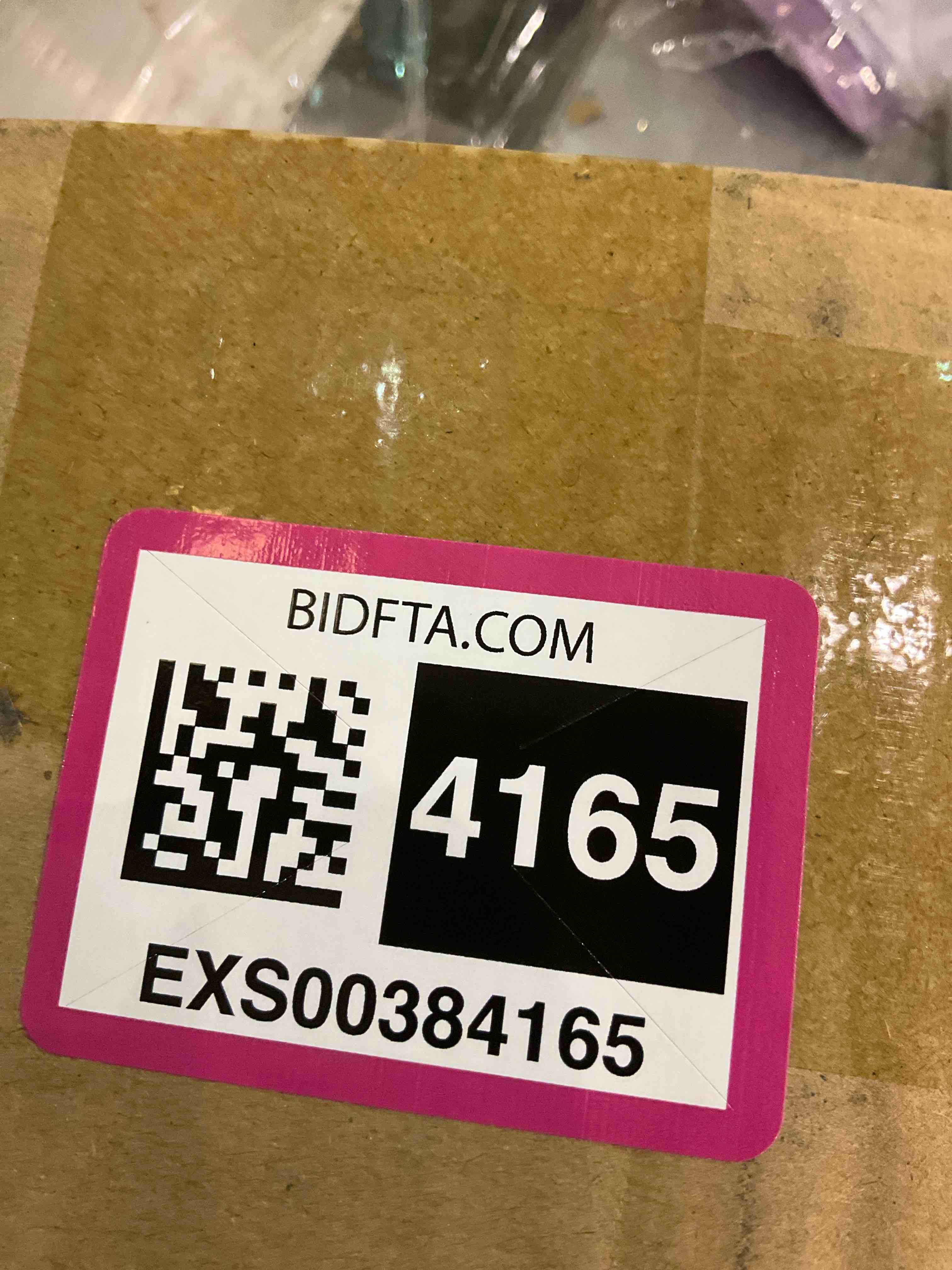 https://s3.amazonaws.com/lotting-images-prod/BargainHunt/EXS00384165_1716565048550.jpeg