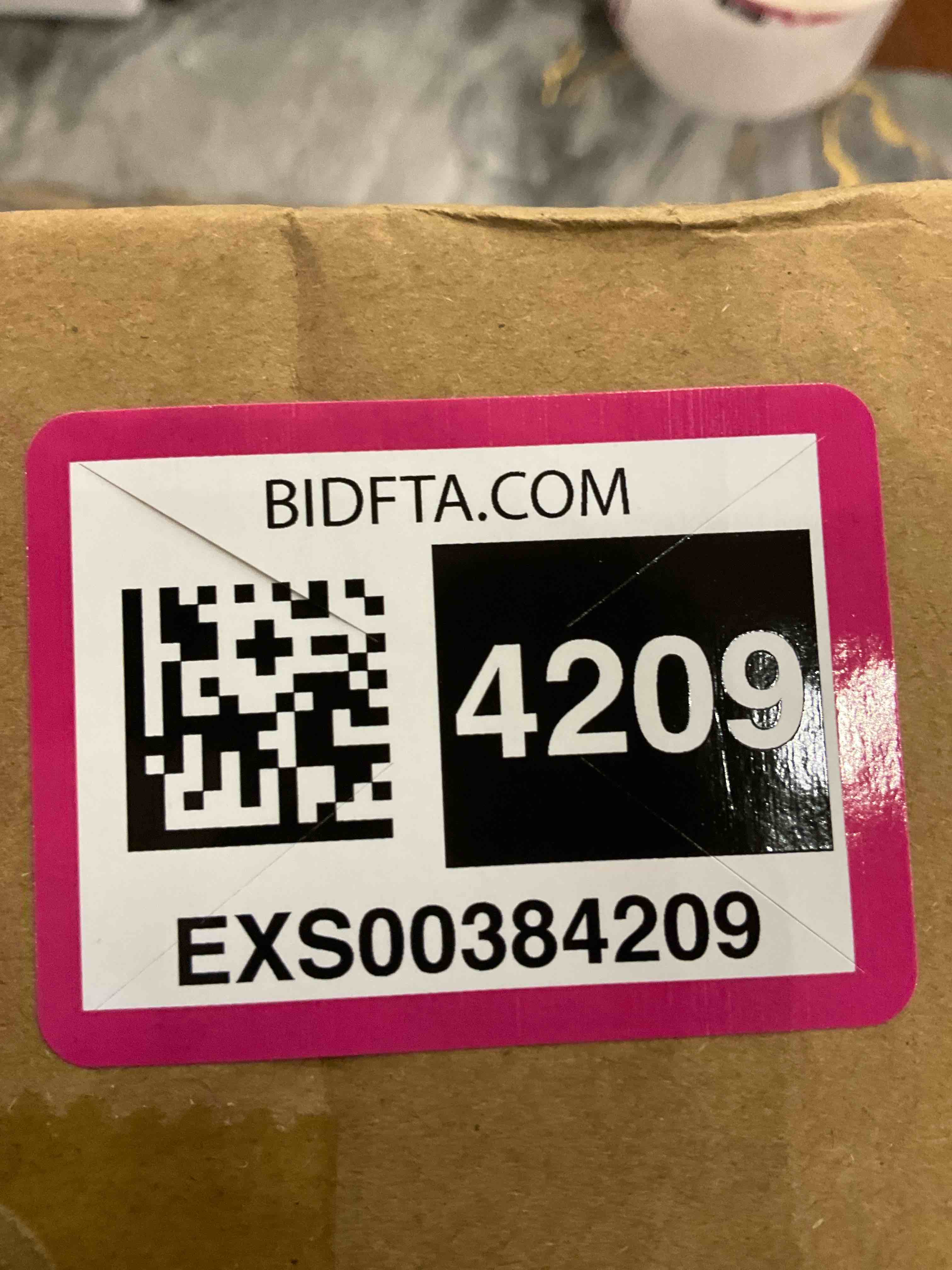 https://s3.amazonaws.com/lotting-images-prod/BargainHunt/EXS00384209_1716906877894.jpeg