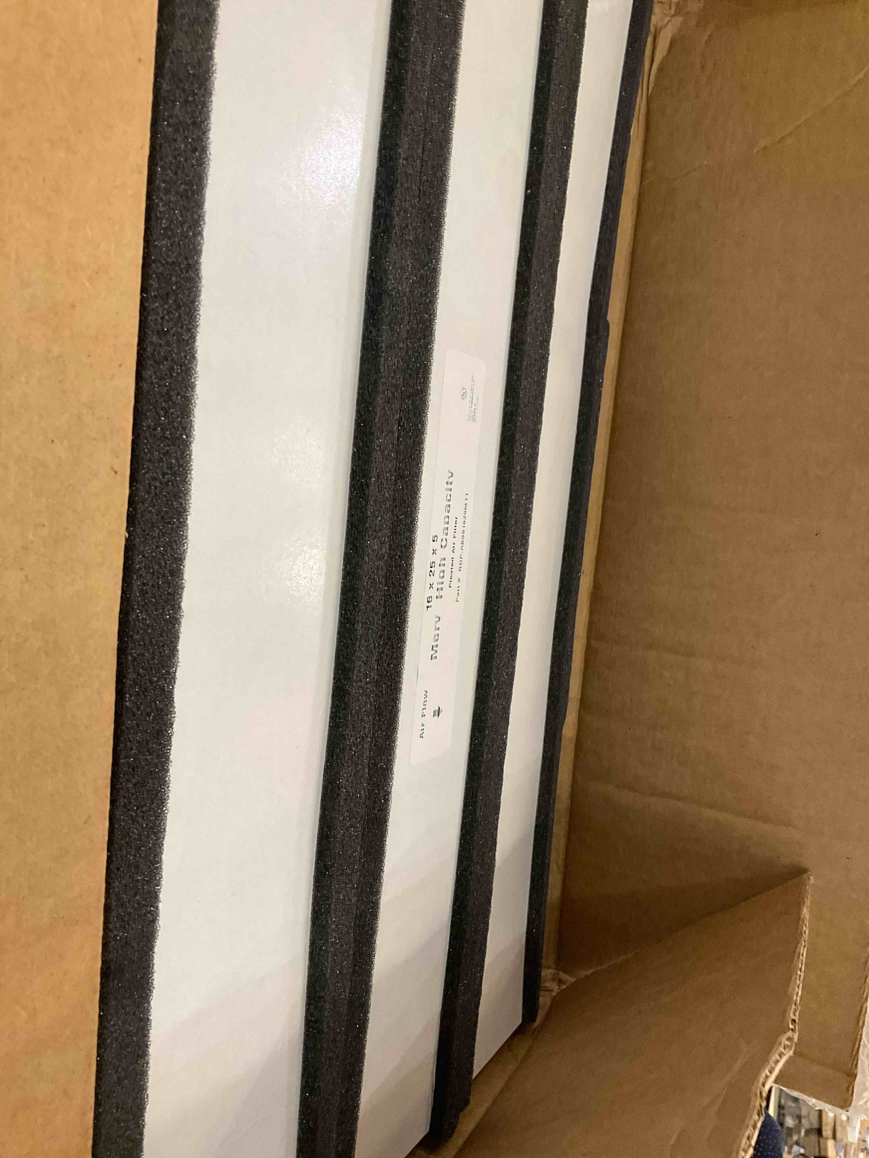 https://s3.amazonaws.com/lotting-images-prod/BargainHunt/EXS00384250_1716916151281.jpeg
