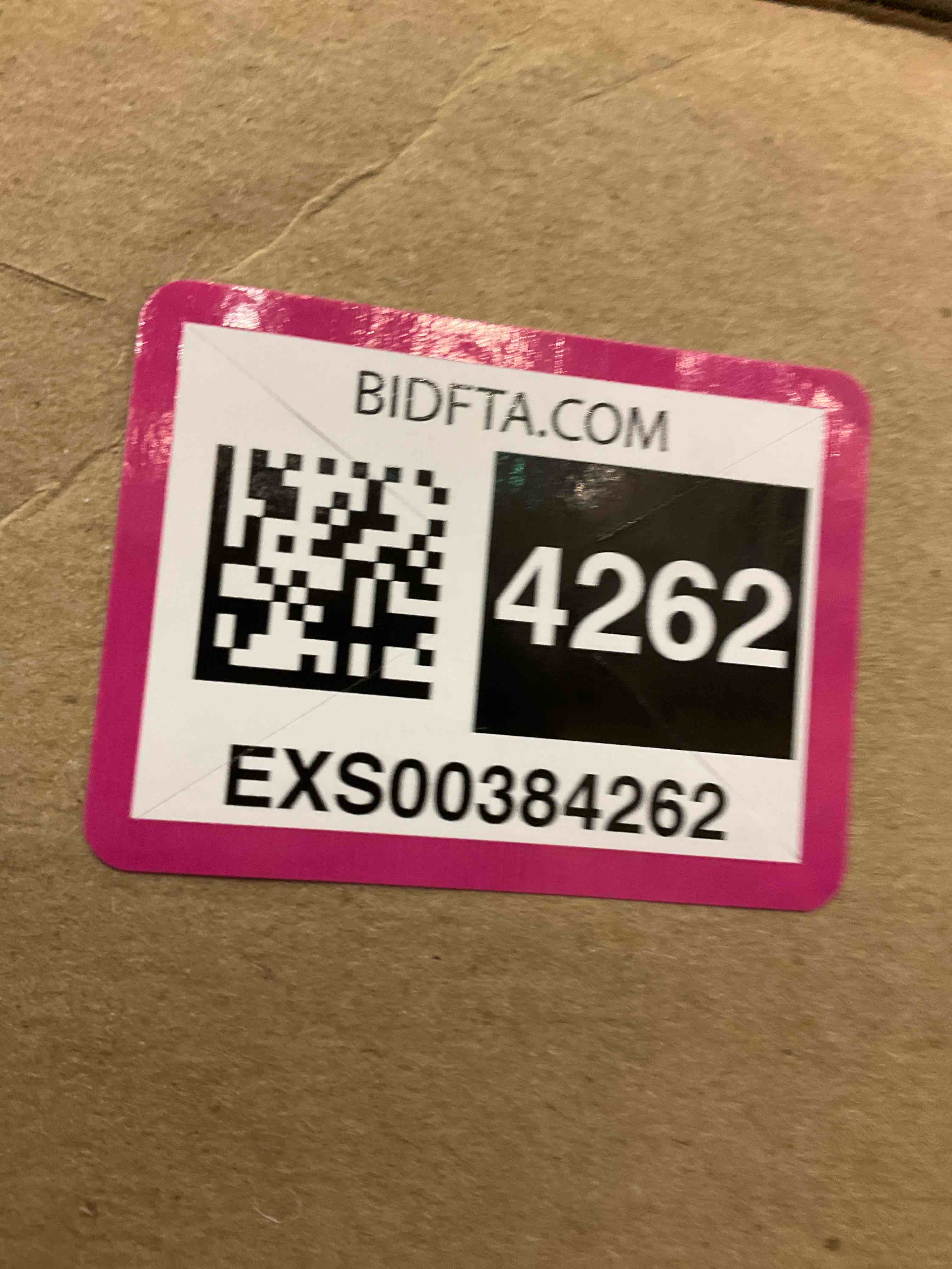 https://s3.amazonaws.com/lotting-images-prod/BargainHunt/EXS00384262_1716918708511.jpeg