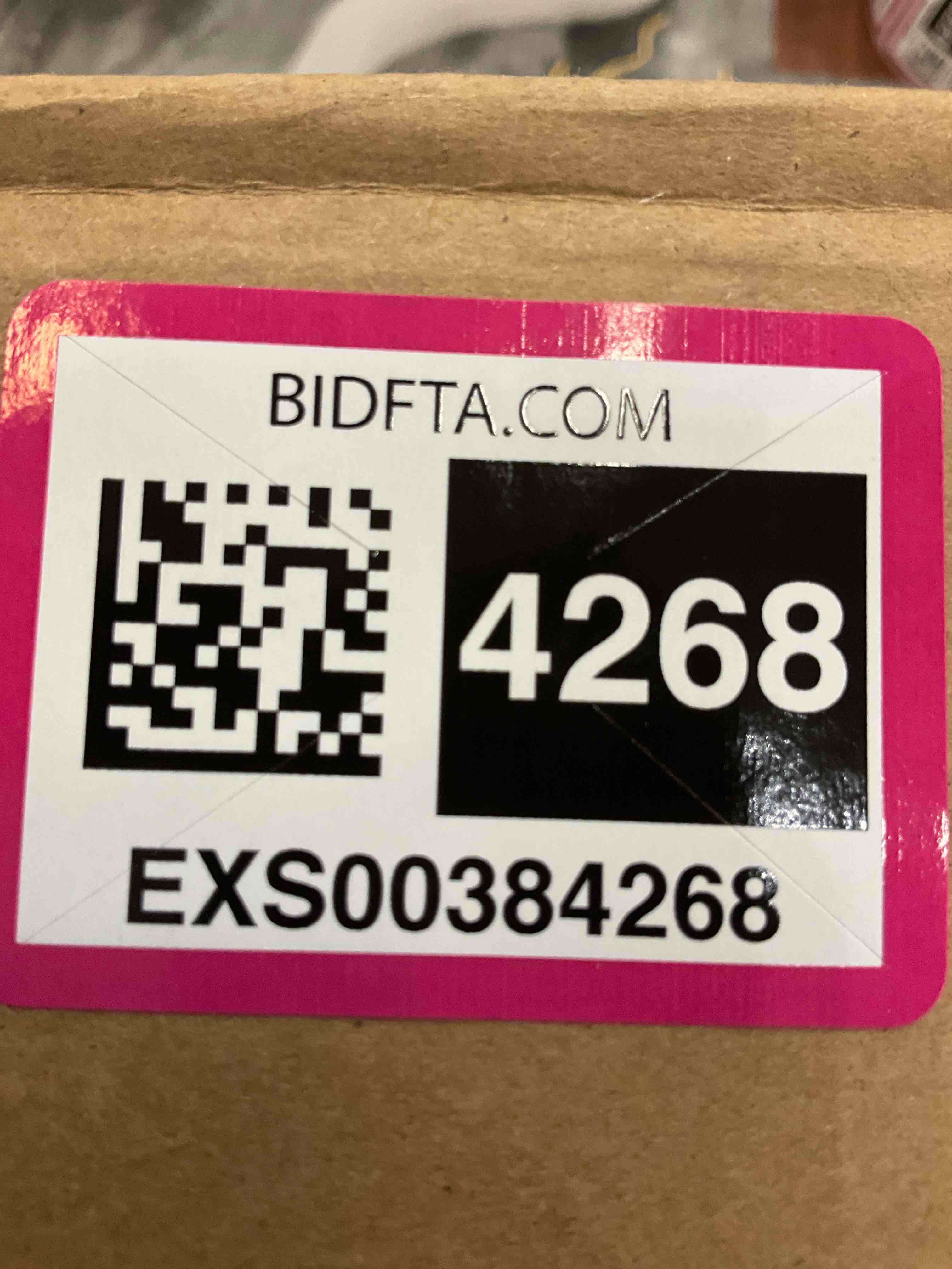 https://s3.amazonaws.com/lotting-images-prod/BargainHunt/EXS00384268_1716921459479.jpeg