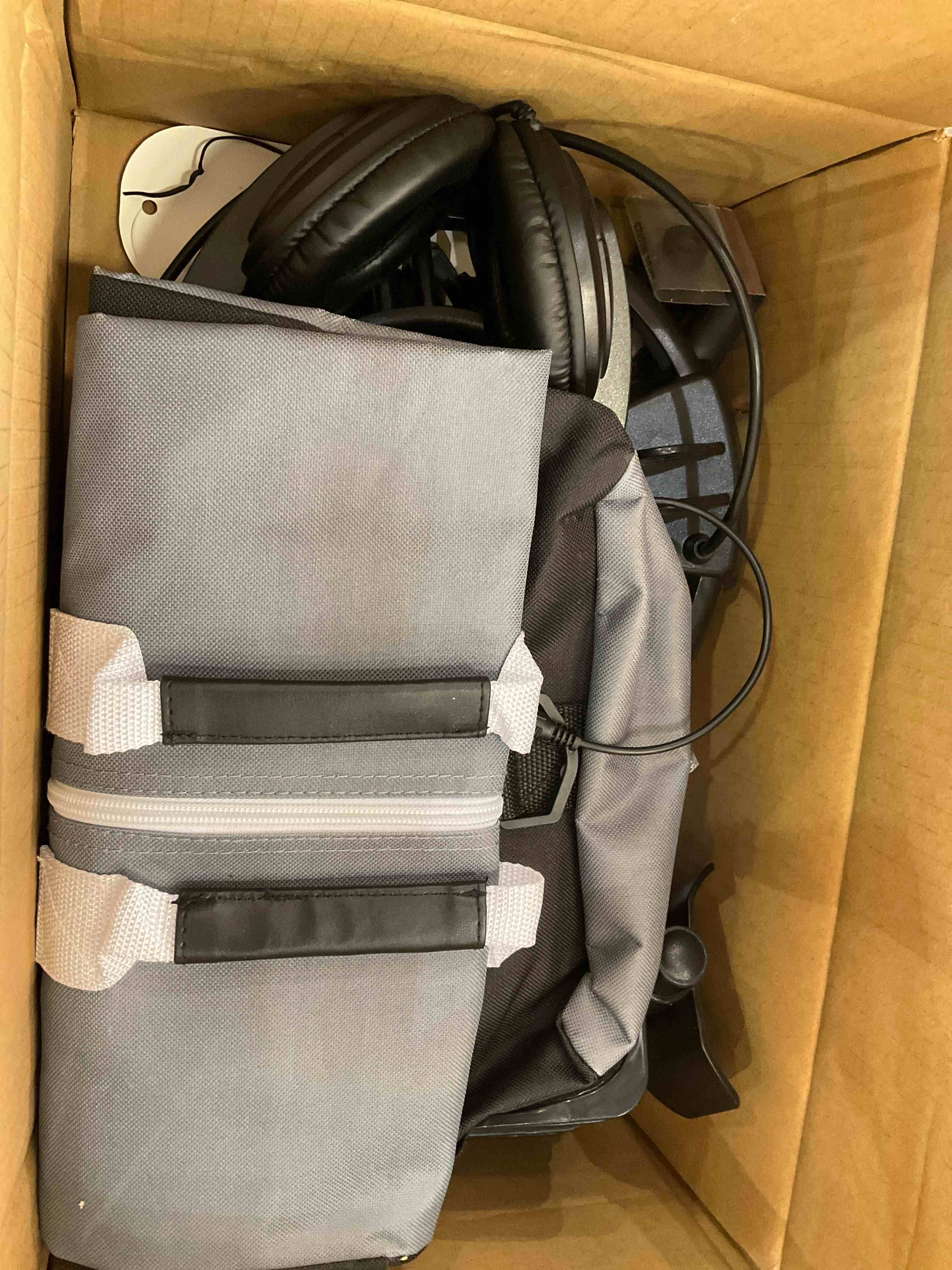 https://s3.amazonaws.com/lotting-images-prod/BargainHunt/EXS00384273_1716922133648.jpeg