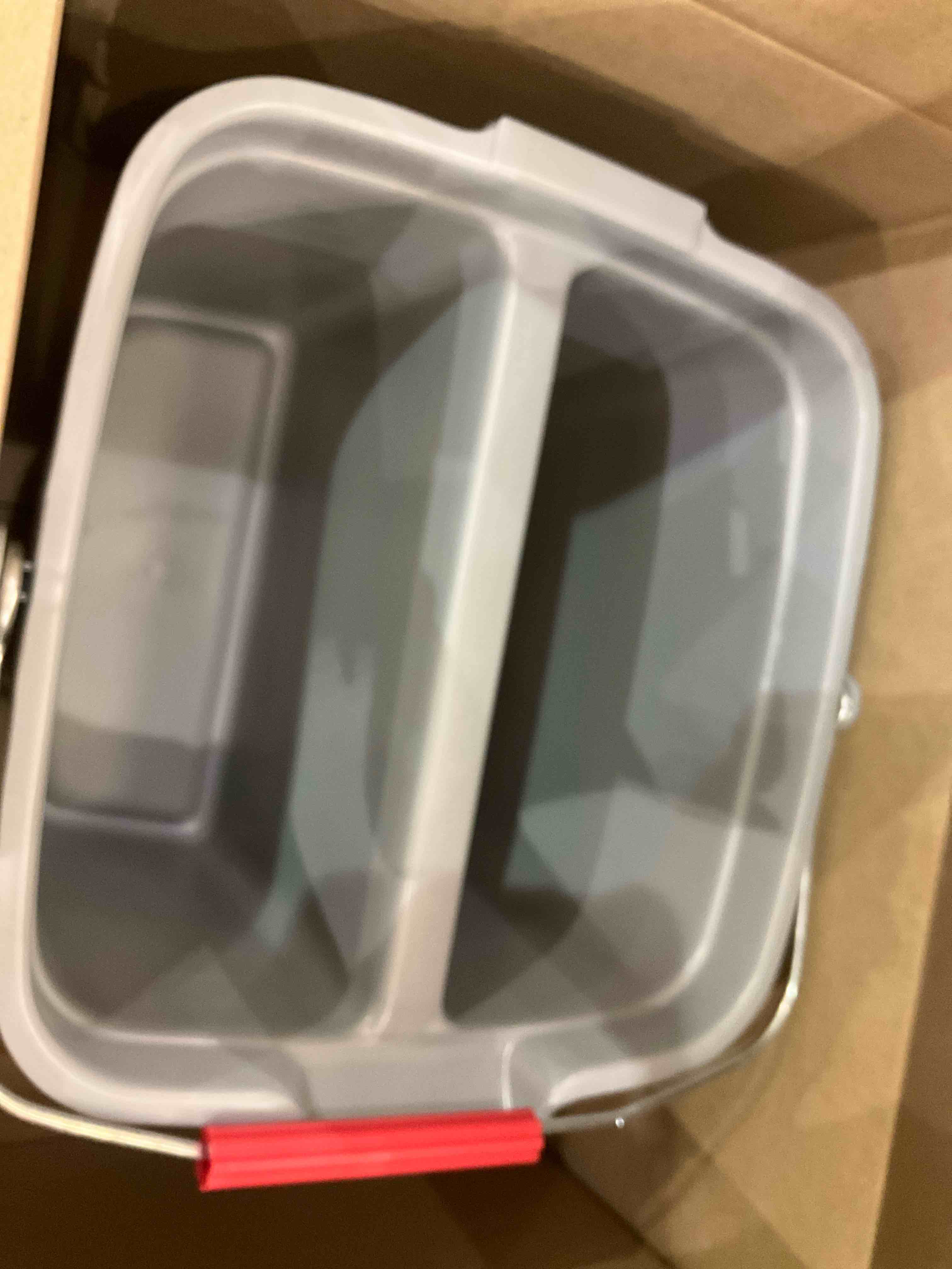 https://s3.amazonaws.com/lotting-images-prod/BargainHunt/EXS00384310_1717073657425.jpeg