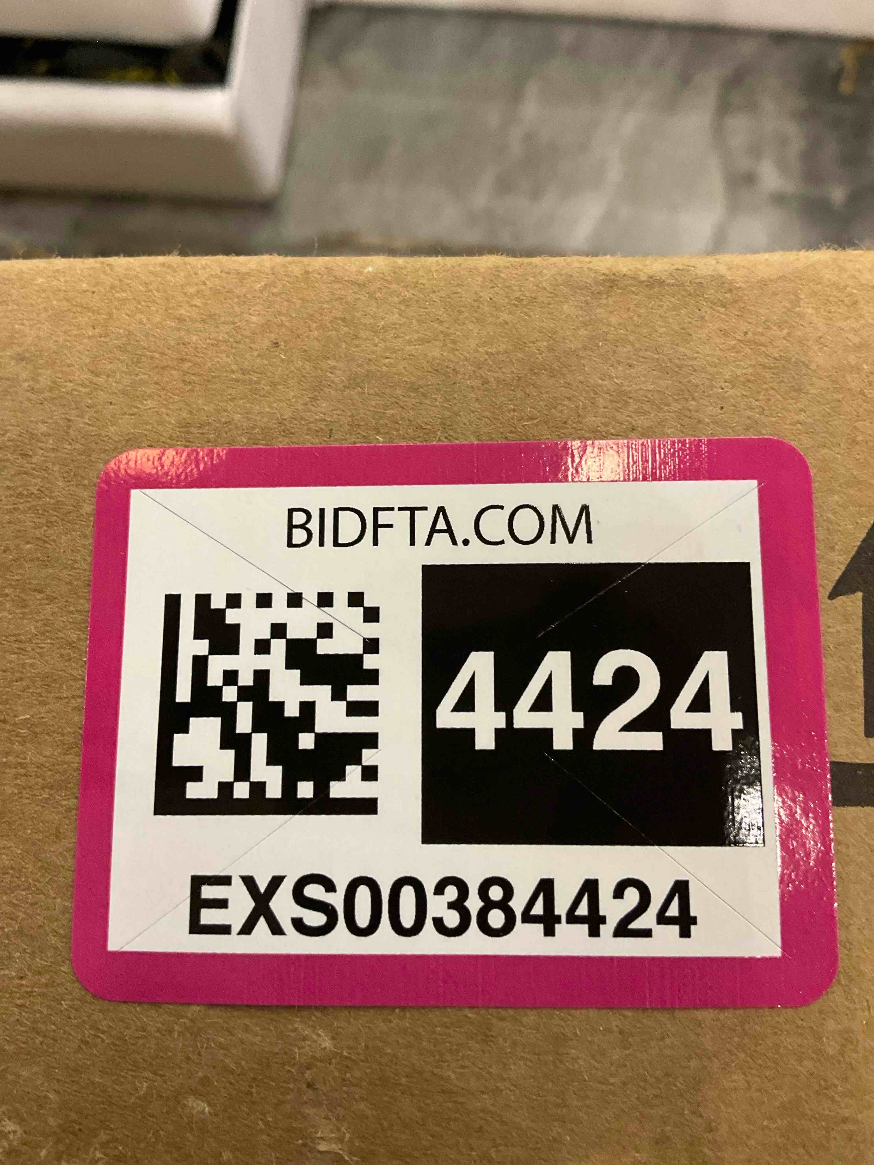 https://s3.amazonaws.com/lotting-images-prod/BargainHunt/EXS00384424_1717169206544.jpeg