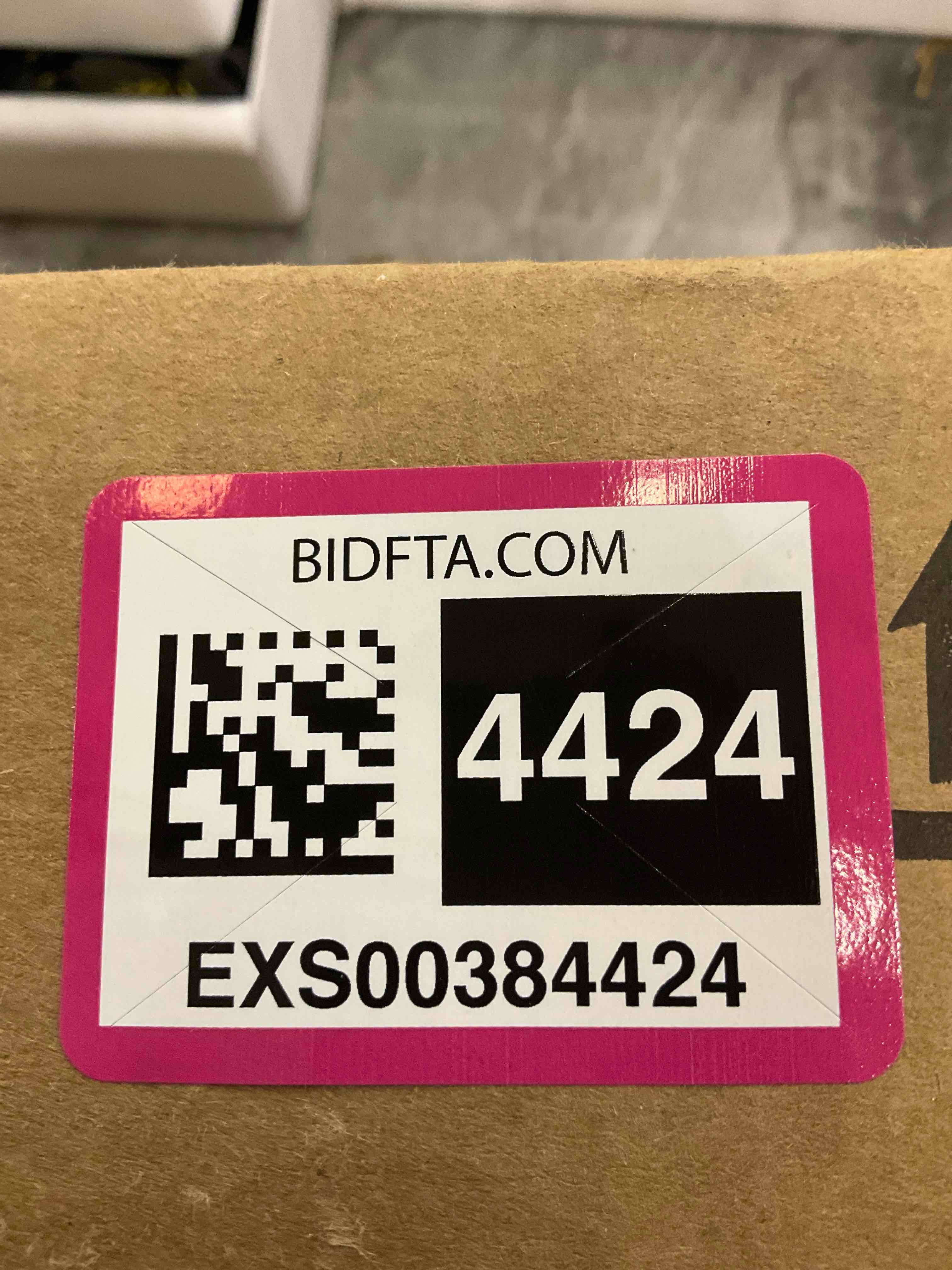https://s3.amazonaws.com/lotting-images-prod/BargainHunt/EXS00384424_1717169207598.jpeg
