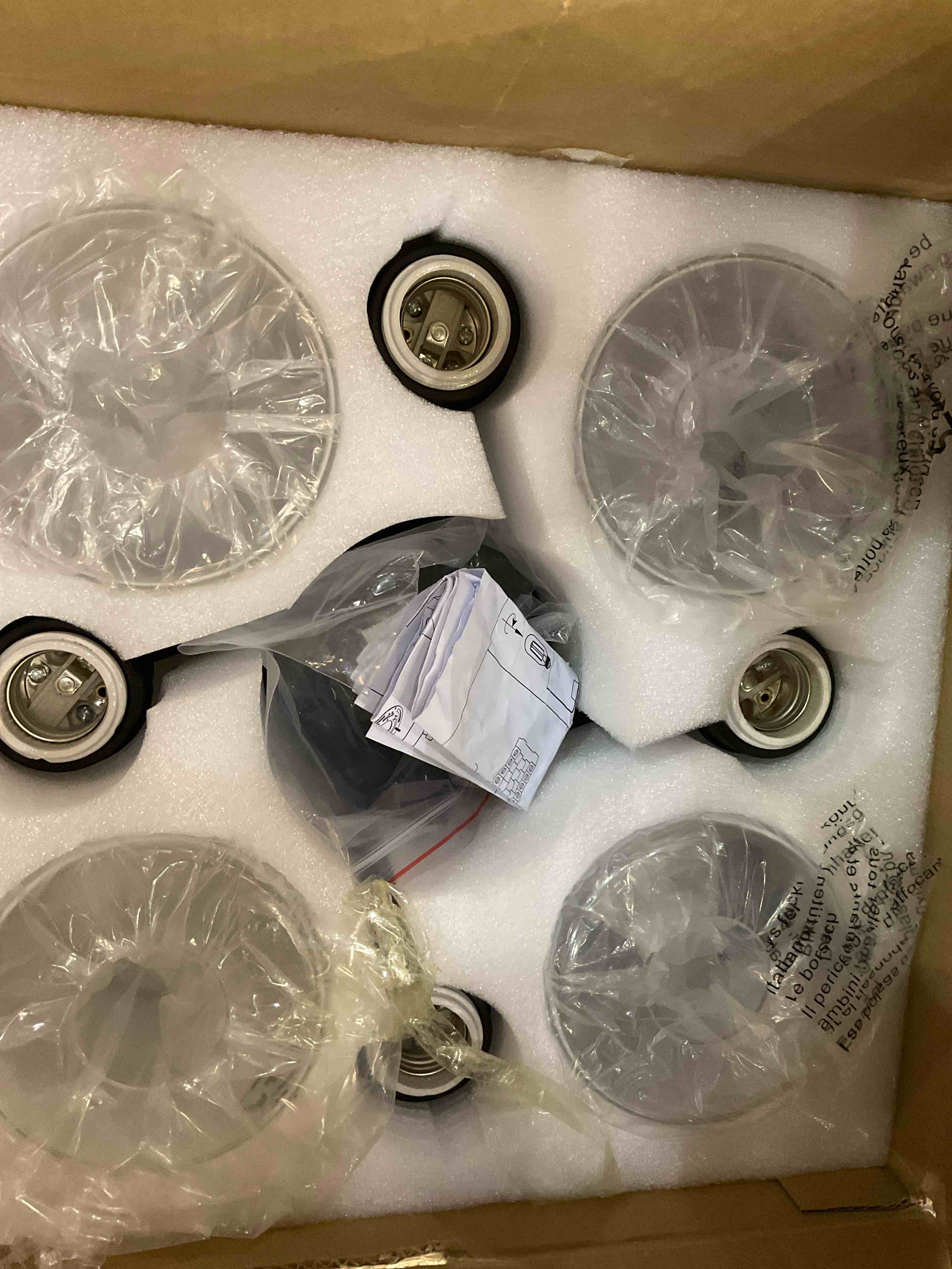 https://s3.amazonaws.com/lotting-images-prod/BargainHunt/EXS00384426_1717169852966.jpeg