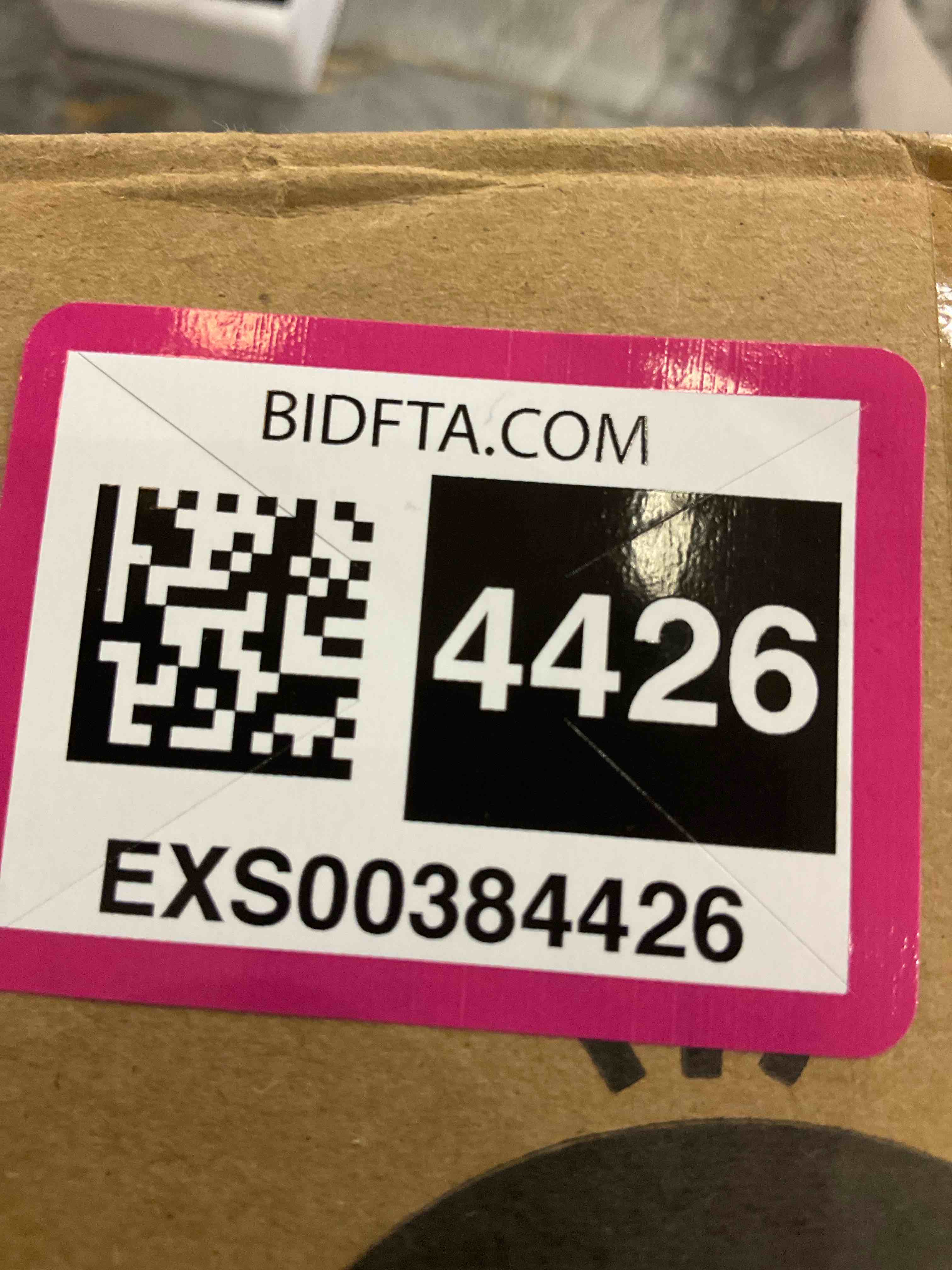 https://s3.amazonaws.com/lotting-images-prod/BargainHunt/EXS00384426_1717169957475.jpeg