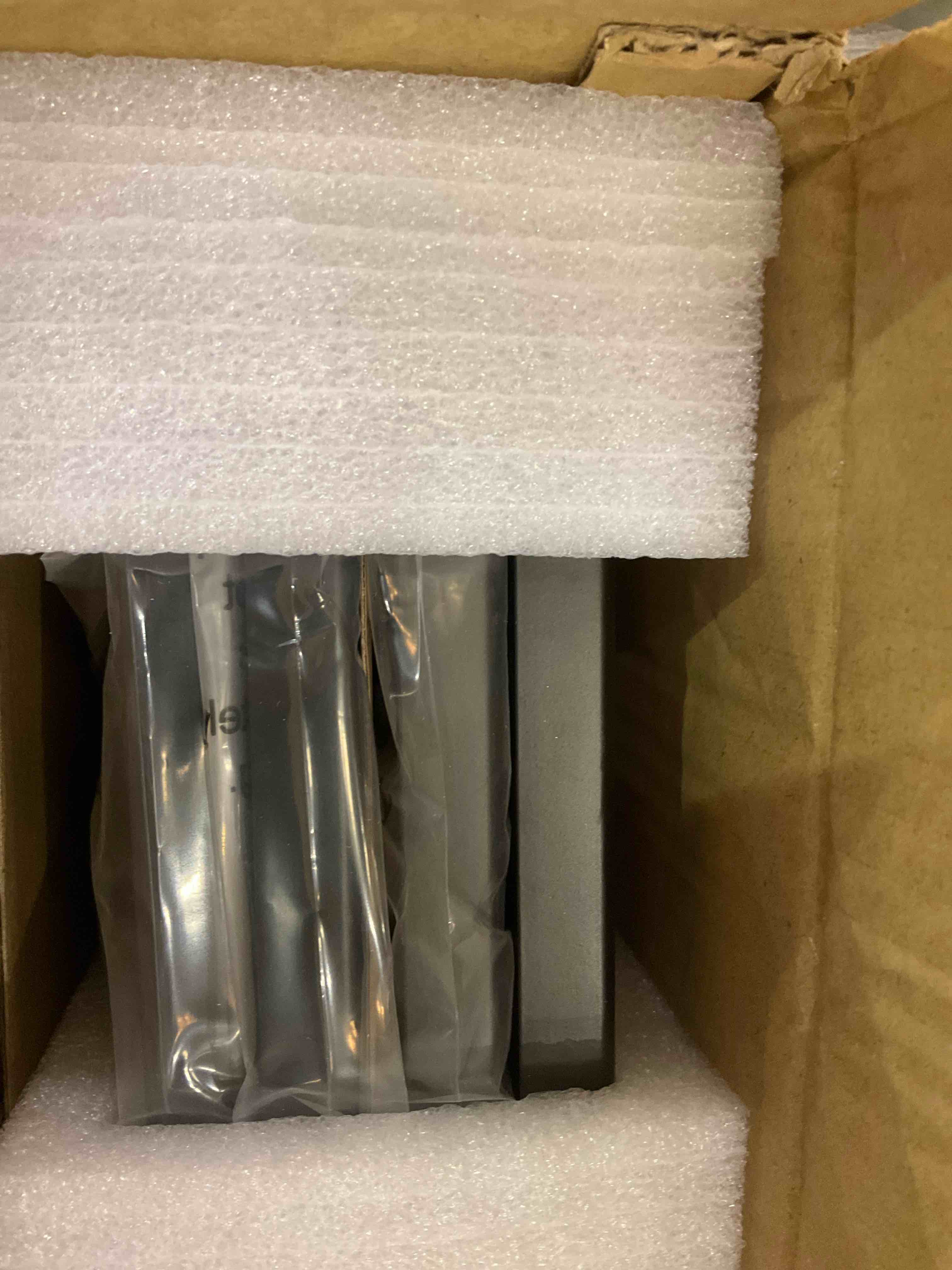 https://s3.amazonaws.com/lotting-images-prod/BargainHunt/EXS00384482_1717426898006.jpeg