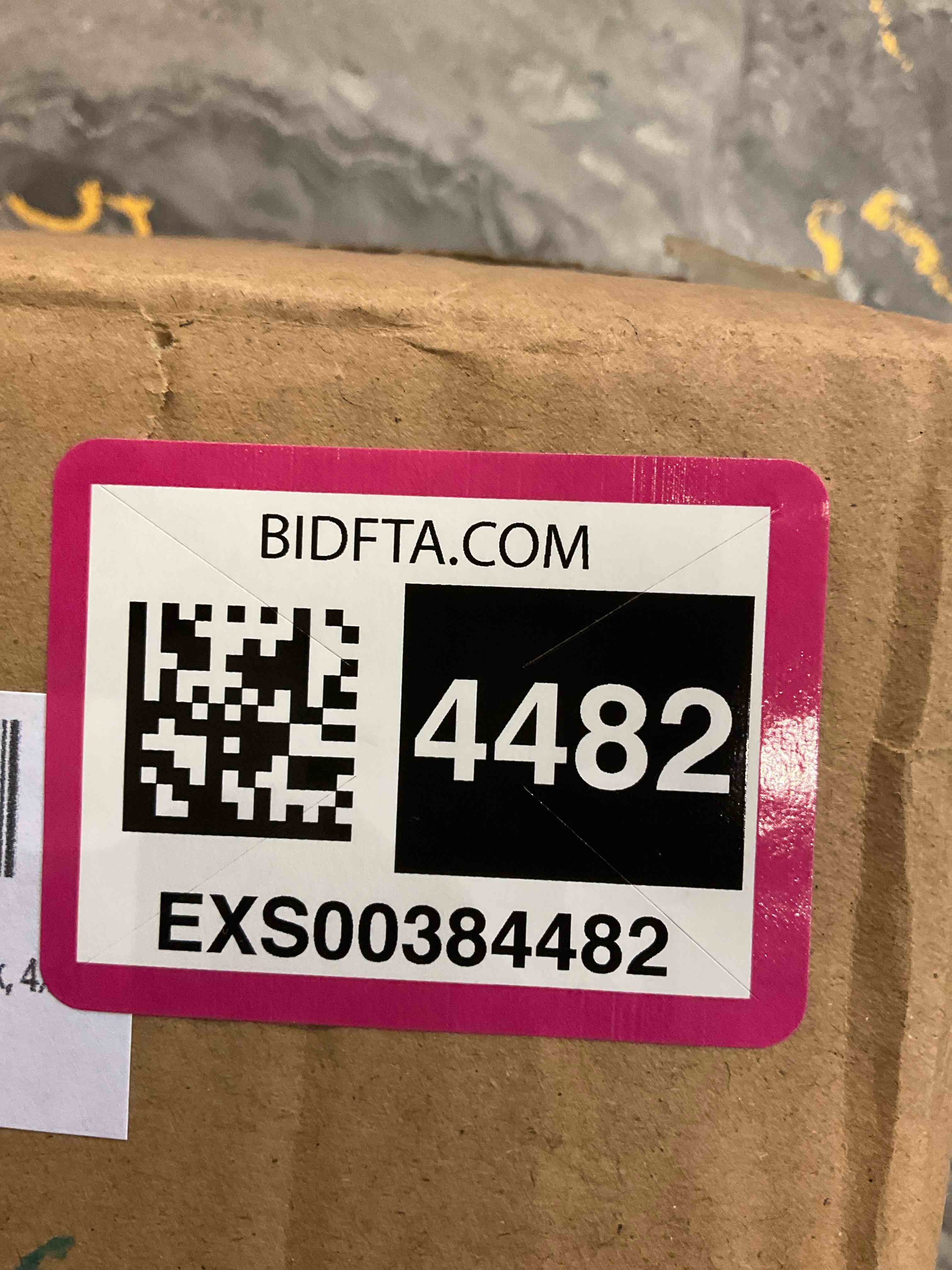 https://s3.amazonaws.com/lotting-images-prod/BargainHunt/EXS00384482_1717426923105.jpeg