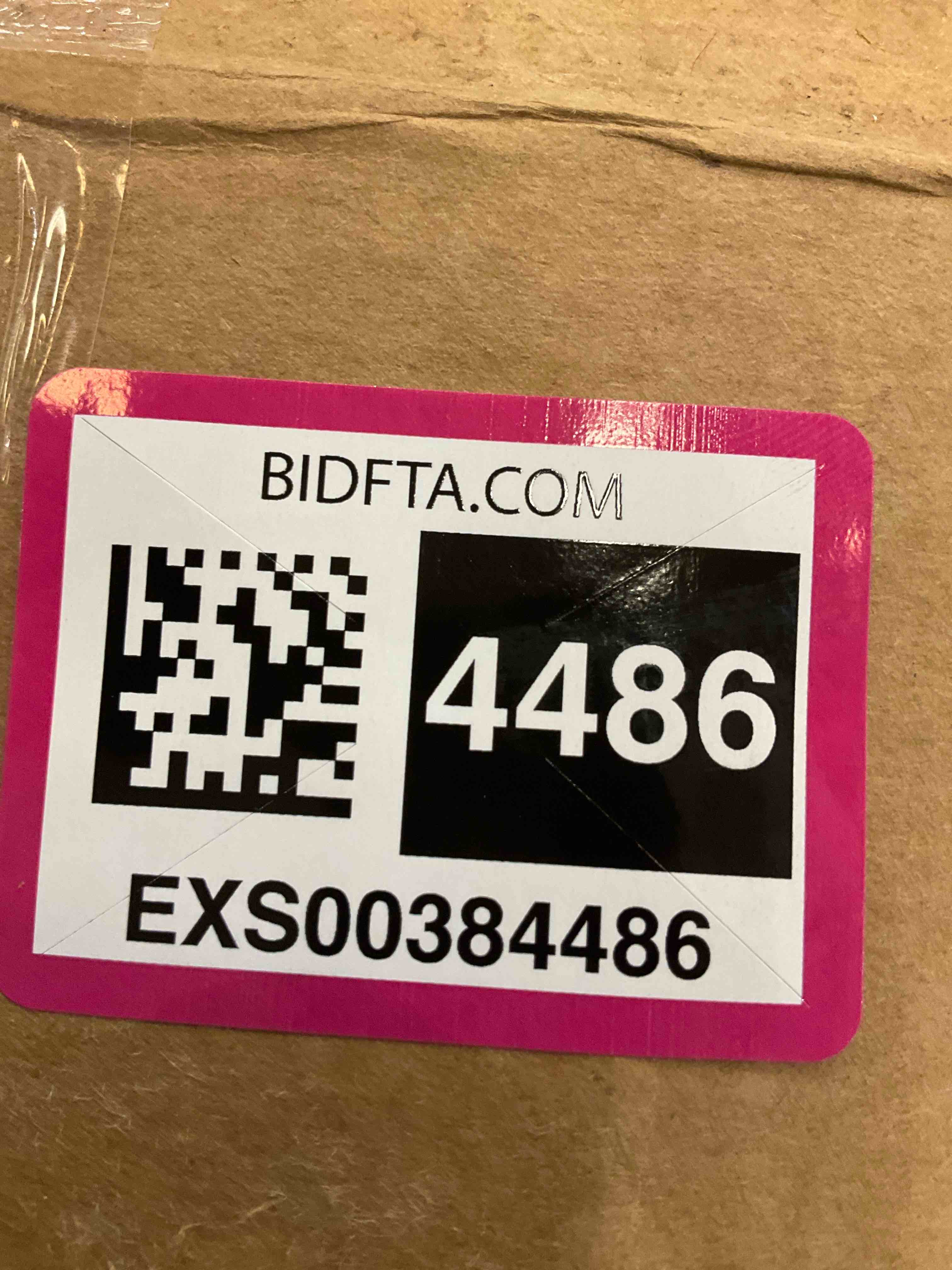 https://s3.amazonaws.com/lotting-images-prod/BargainHunt/EXS00384486_1717427707421.jpeg