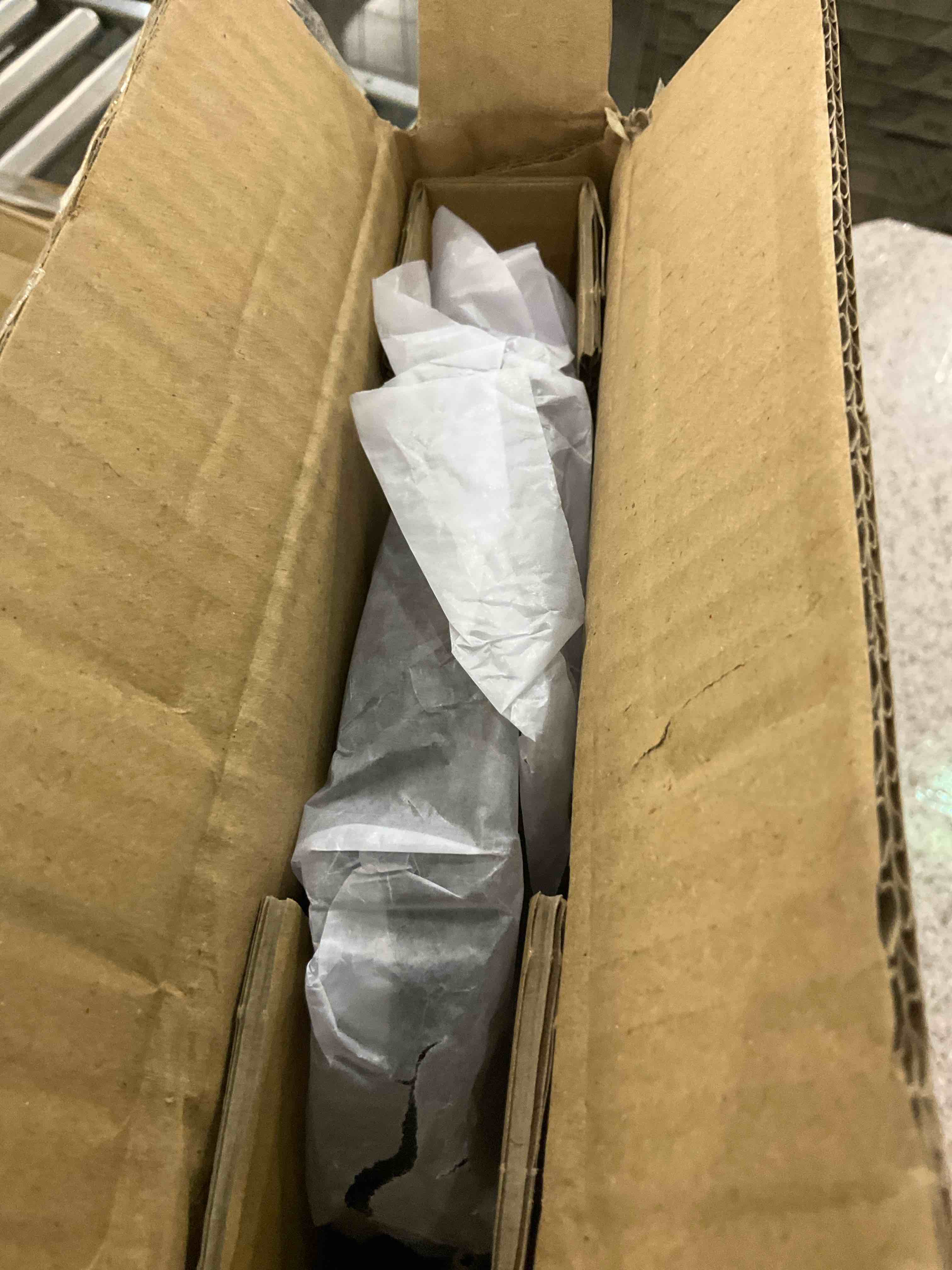 https://s3.amazonaws.com/lotting-images-prod/BargainHunt/EXS00384522_1715599245943.jpeg