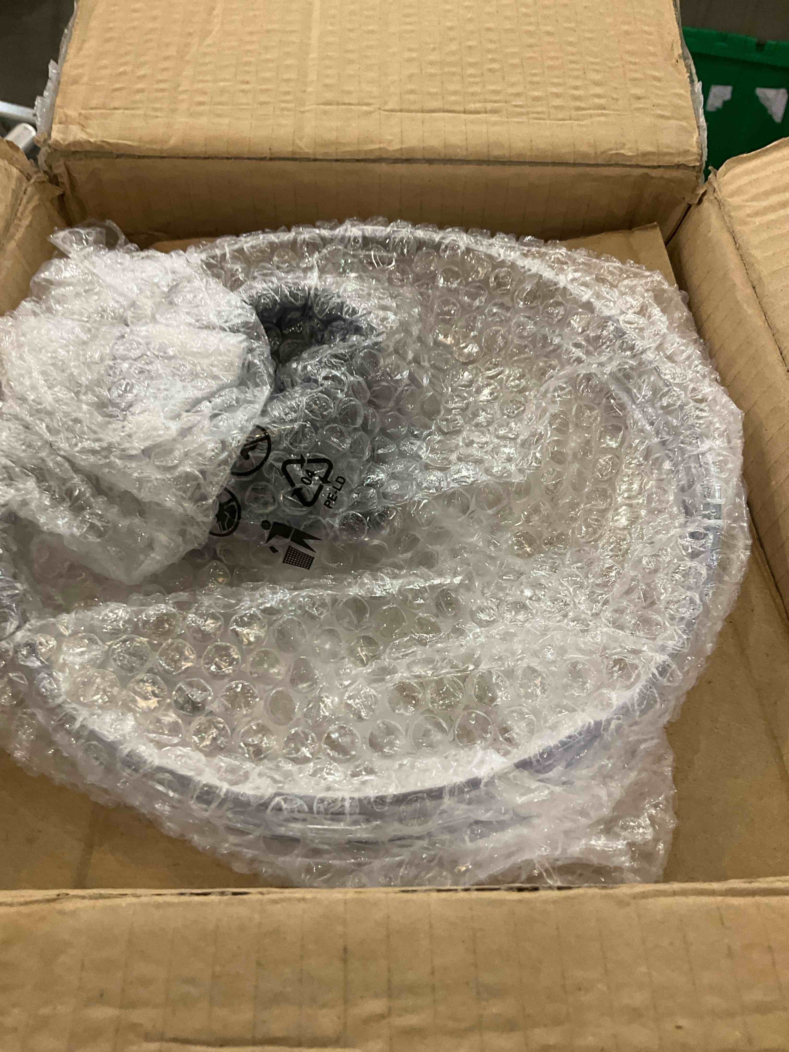 https://s3.amazonaws.com/lotting-images-prod/BargainHunt/EXS00384602_1715783664545.jpeg