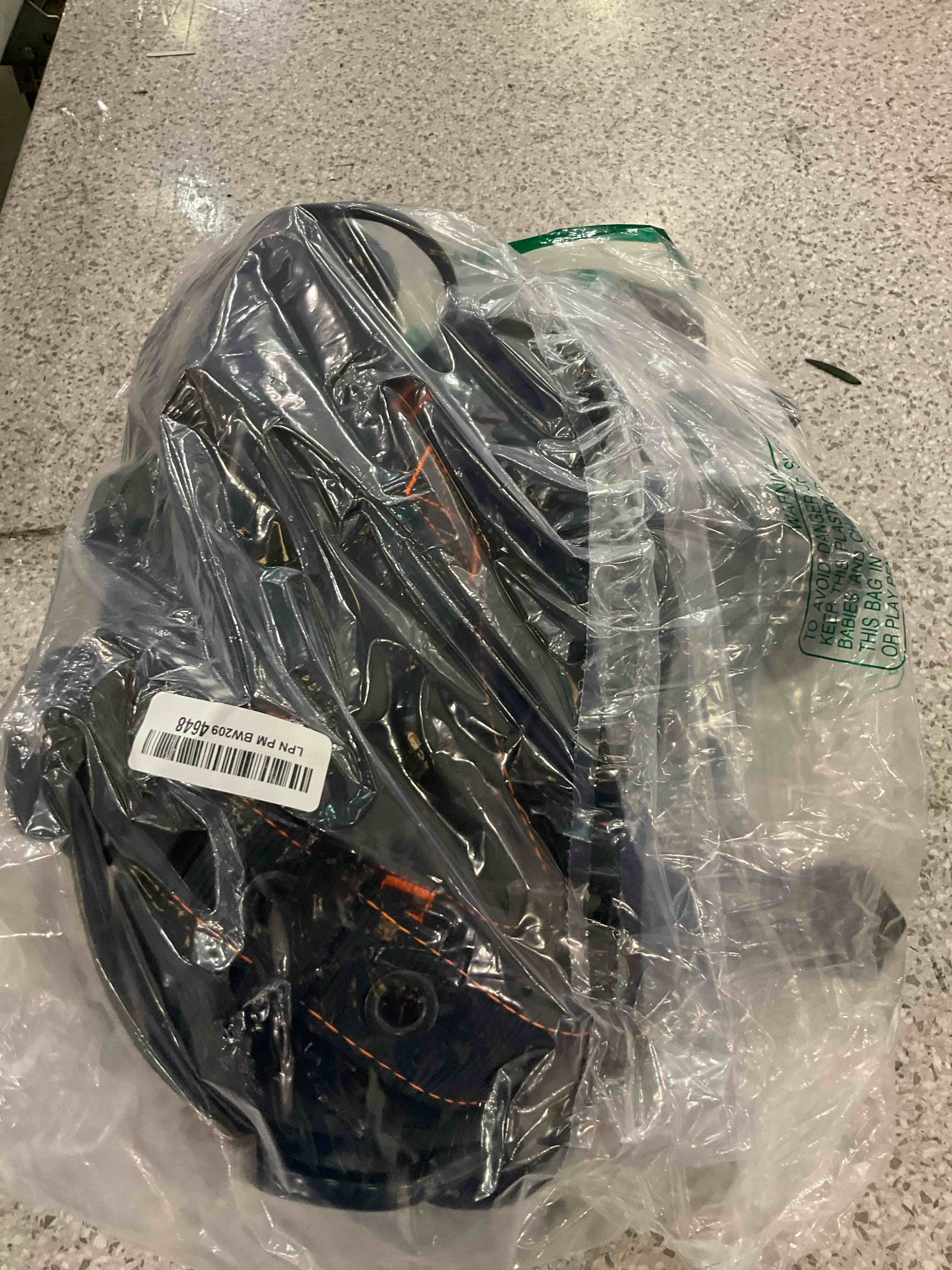 https://s3.amazonaws.com/lotting-images-prod/BargainHunt/EXS00384636_1715791164697.jpeg