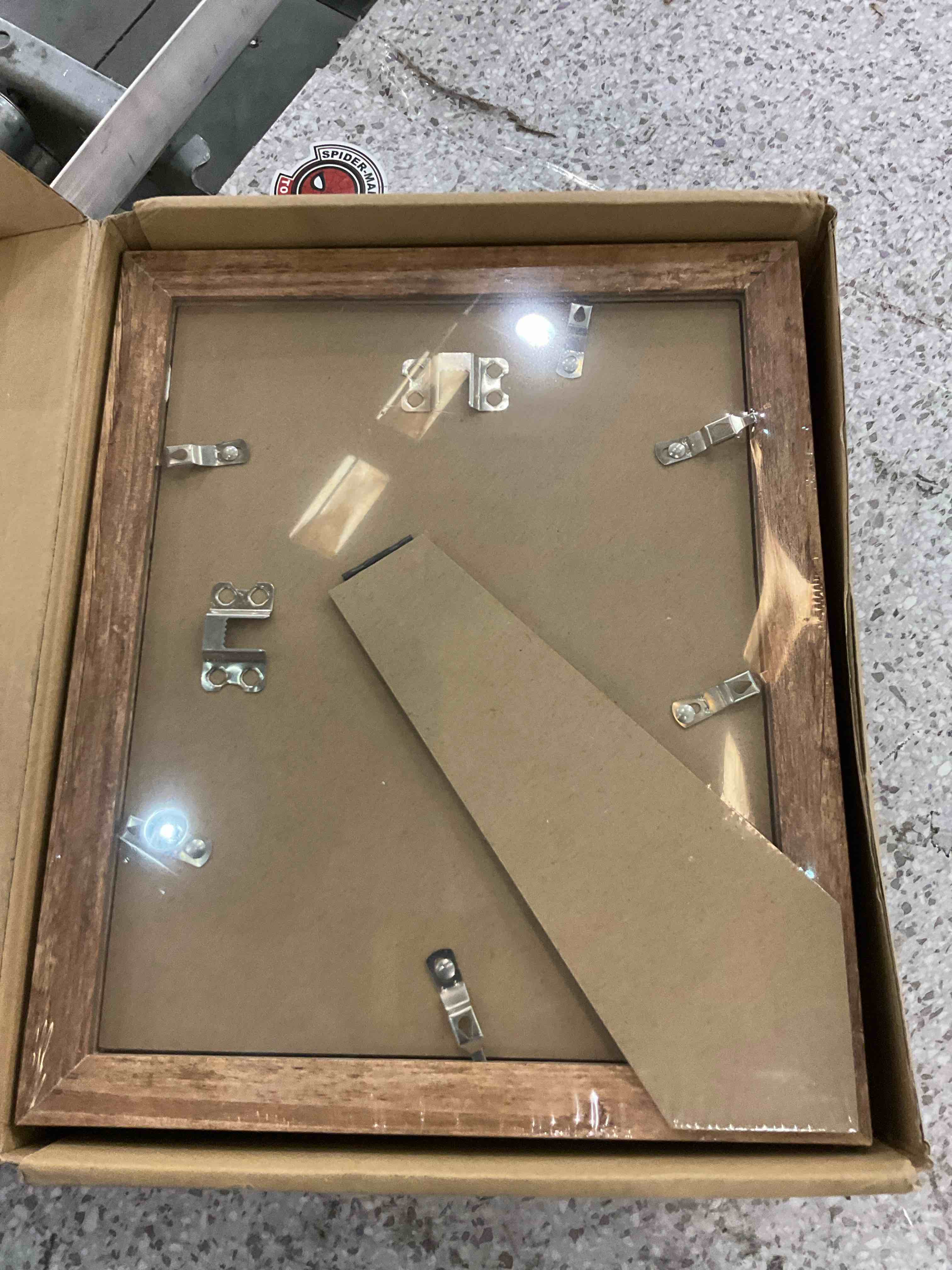 https://s3.amazonaws.com/lotting-images-prod/BargainHunt/EXS00384640_1715791514372.jpeg