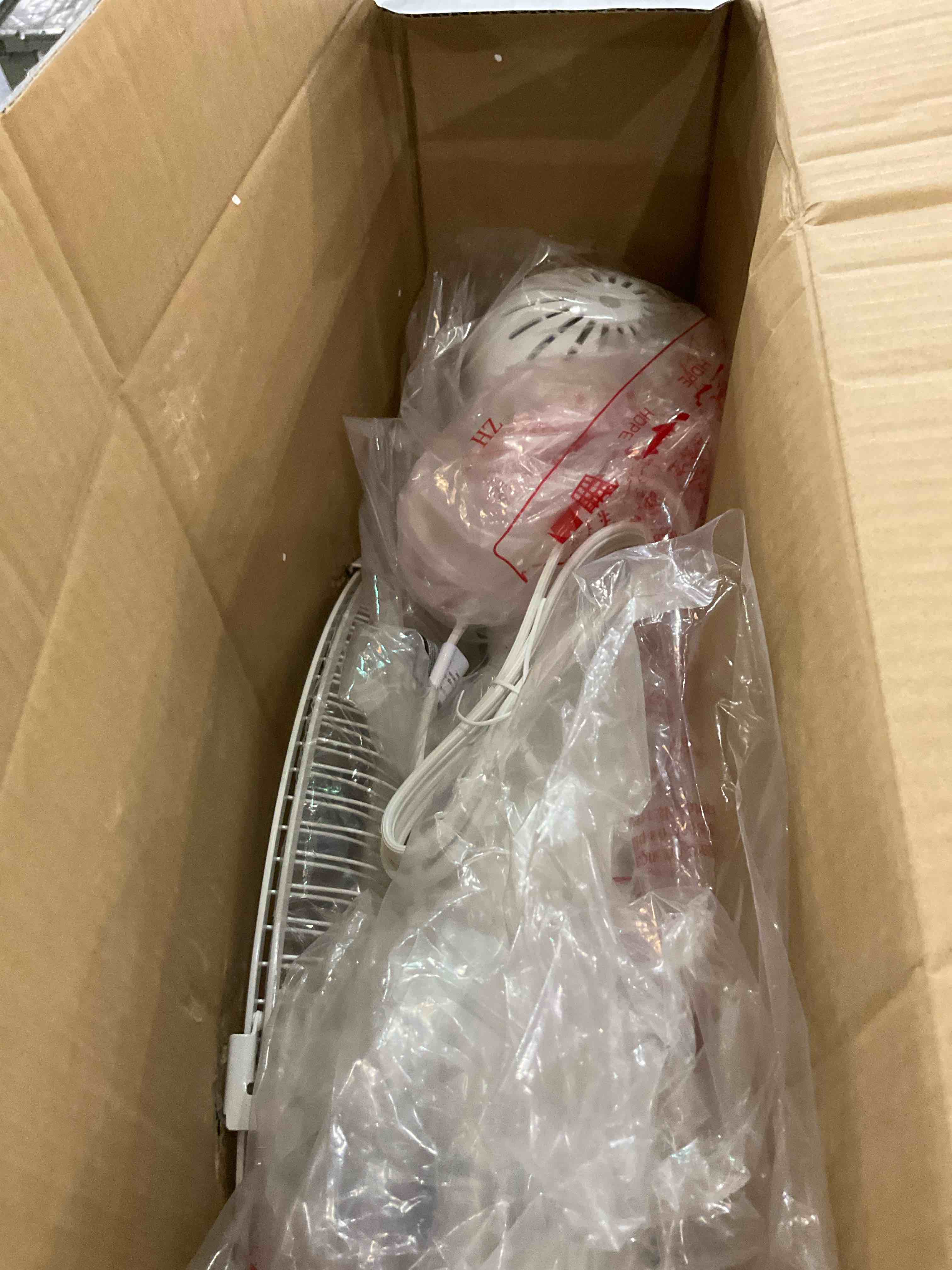 https://s3.amazonaws.com/lotting-images-prod/BargainHunt/EXS00384908_1715881771966.jpeg