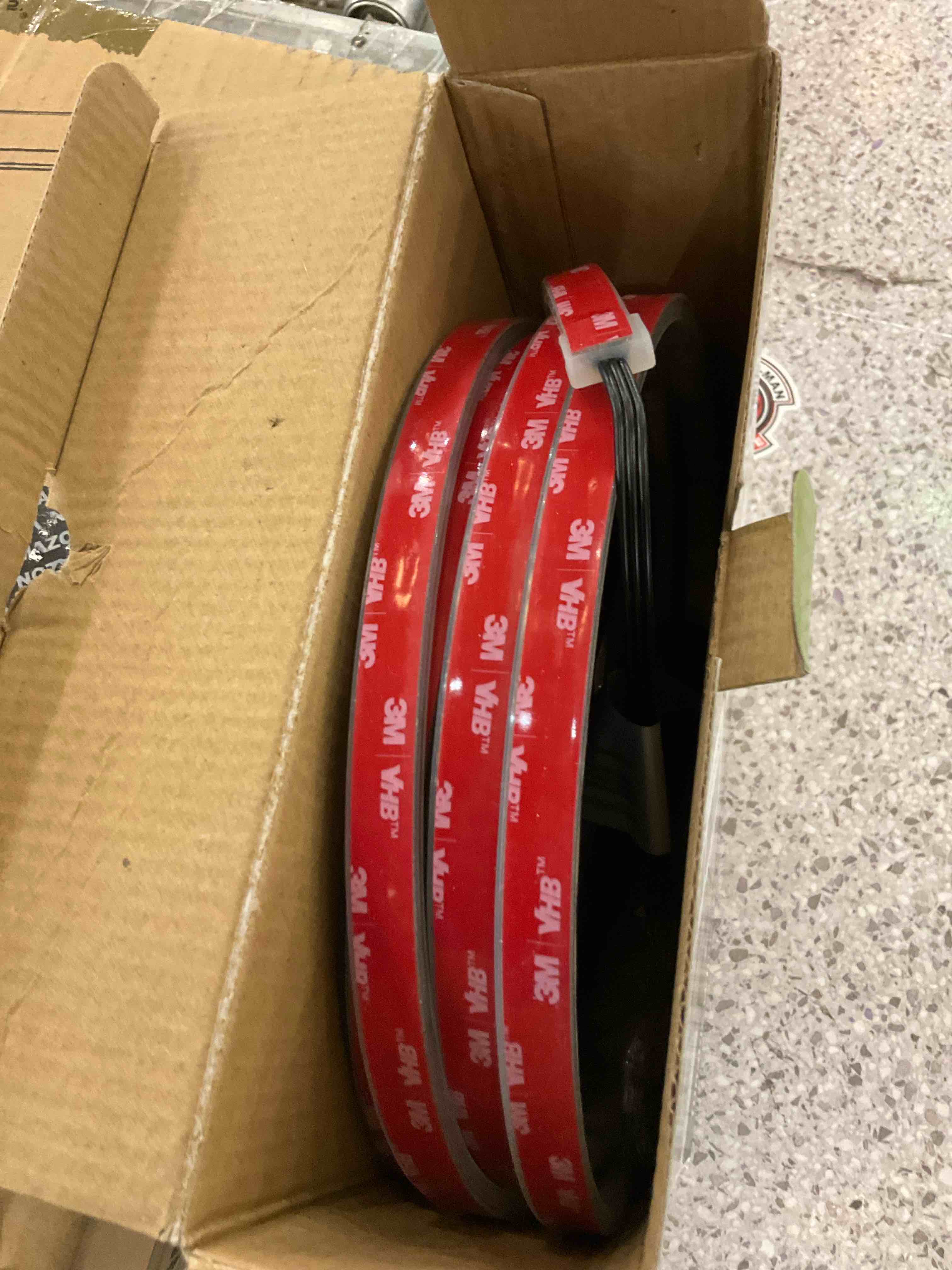 https://s3.amazonaws.com/lotting-images-prod/BargainHunt/EXS00384914_1715883932312.jpeg