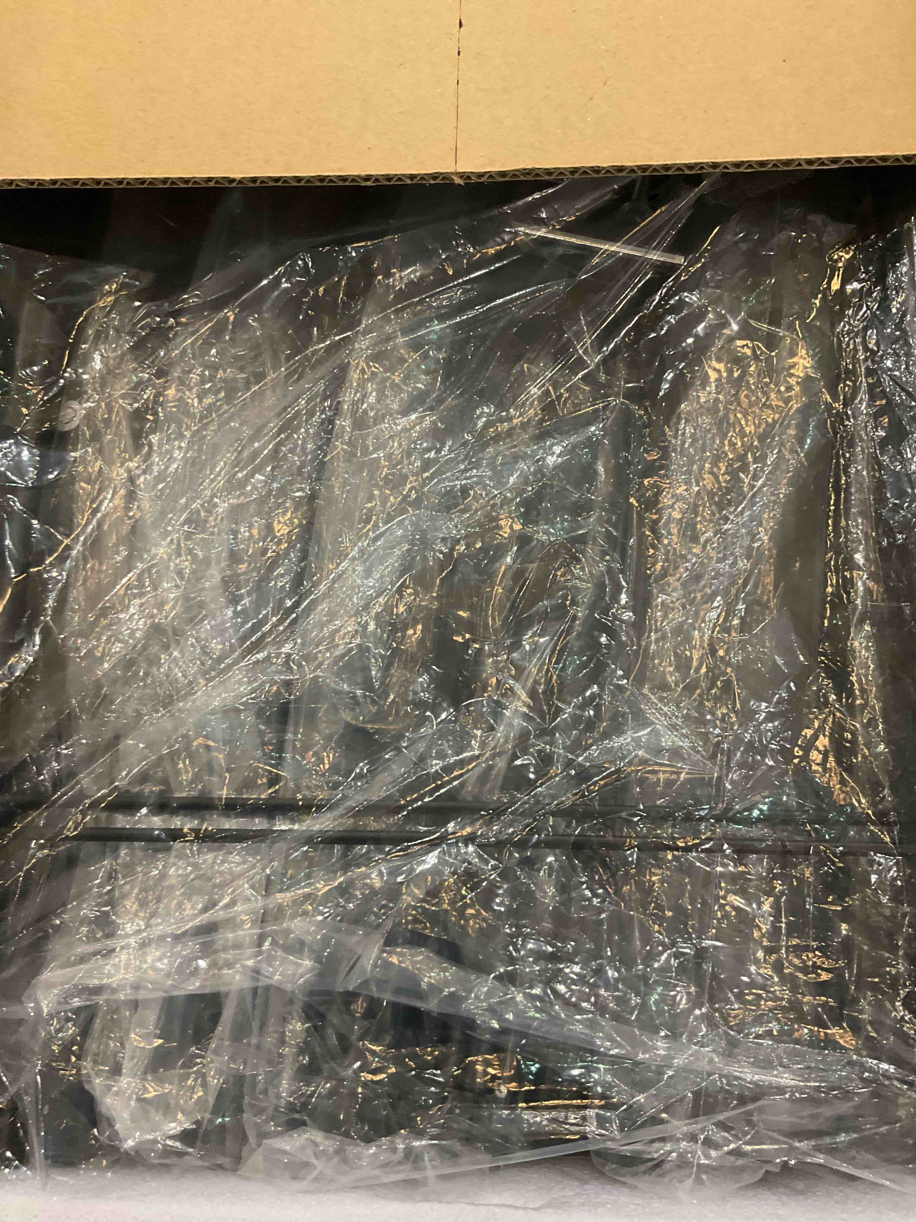 https://s3.amazonaws.com/lotting-images-prod/BargainHunt/EXS00384931_1715885423936.jpeg